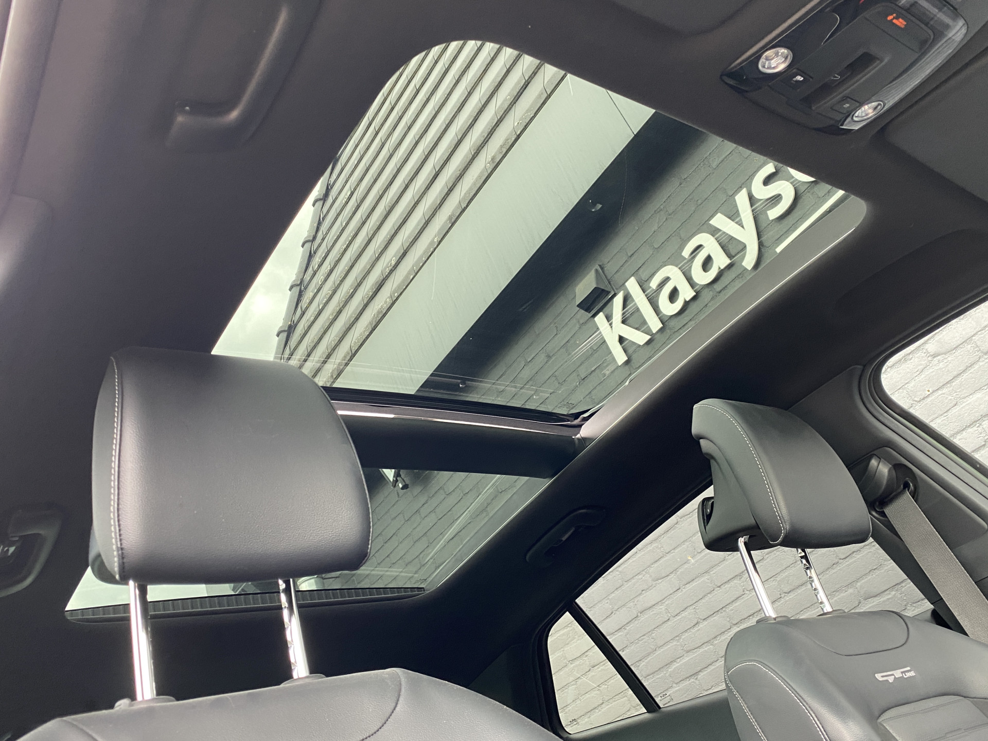 Kia Sportage 1.6 T-GDi Plug-in Hybrid AWD GT-PlusLine | dealer onderh. | panoramadak | trekhaak | leder interieur | navigatie