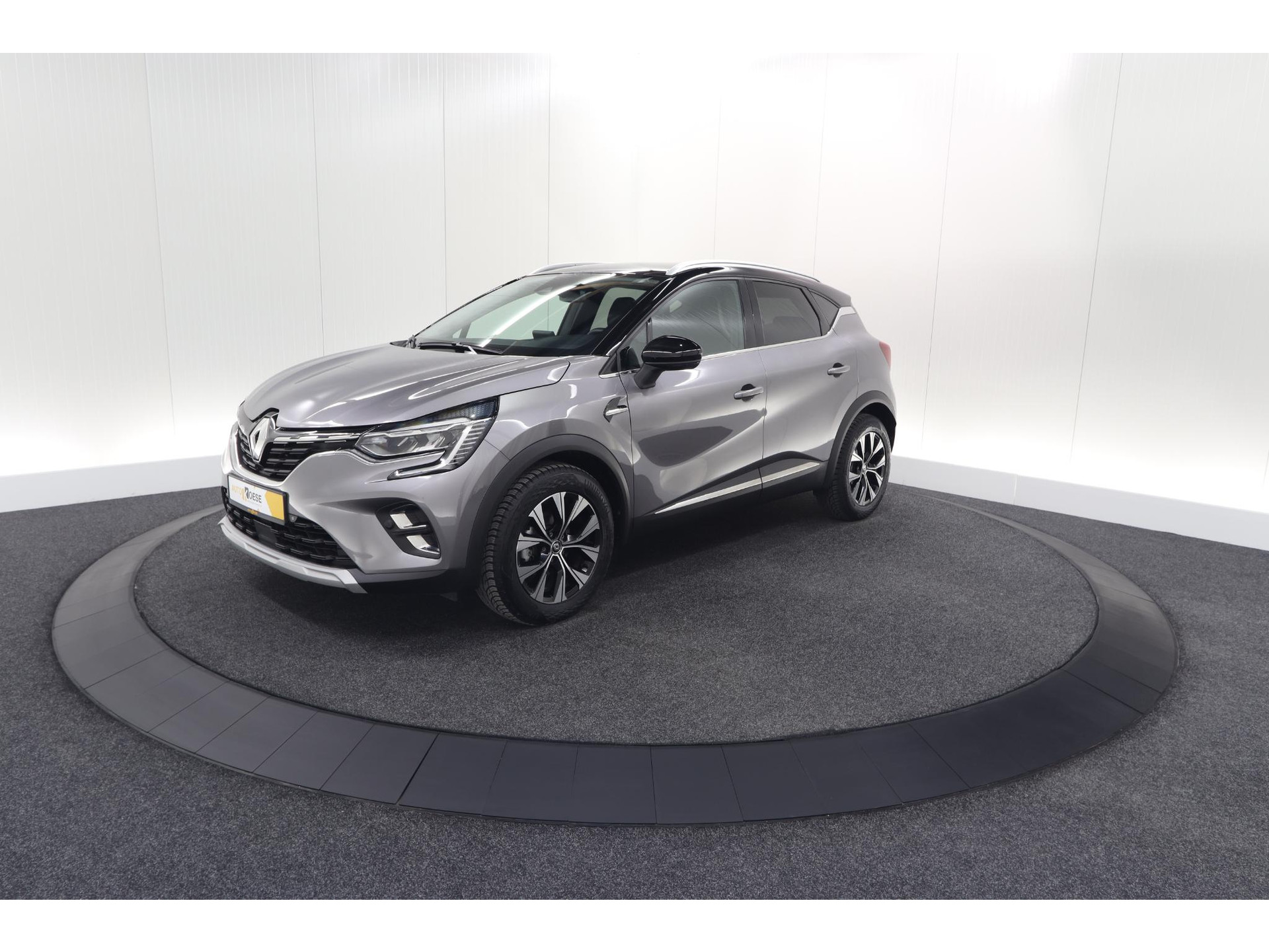 Renault Captur Mild Hybrid 140 EDC Techno | Camera | 9.3 Inch Scherm | Apple Carplay | Parkeersensoren | Allseason Banden | Stoelverwarming