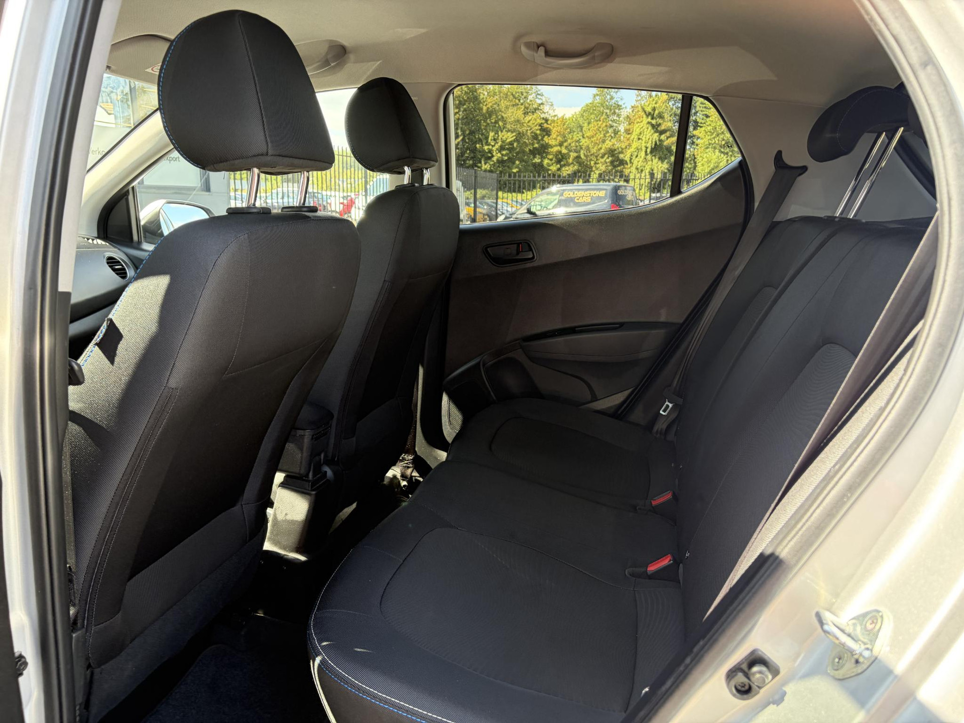 Hyundai i10 1.0i i-Motion Go! 2016 ✓Navi✓Clima✓Cruise✓Recent beurt gehad✓2eEigenaar✓5 Deurs✓N.A.P✓Weinig km✓Zeer Zuinig✓Apk tot 03-2027