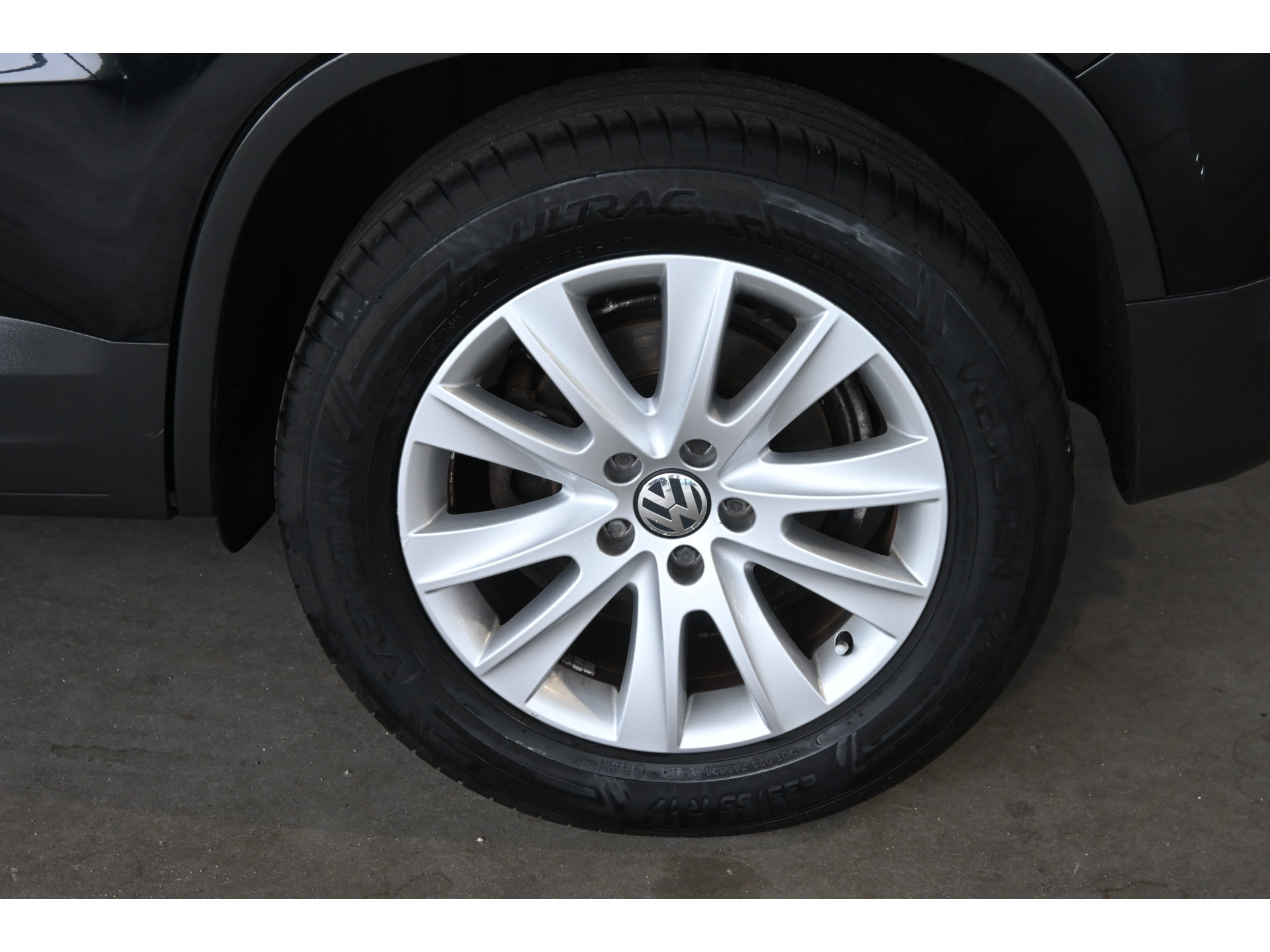 Volkswagen Tiguan 2.0 TDI Automaat DSG Sport&Style 4Motion Clima Cruise control Trekhaak Leder Lichtmetaal Inruil mogelijk