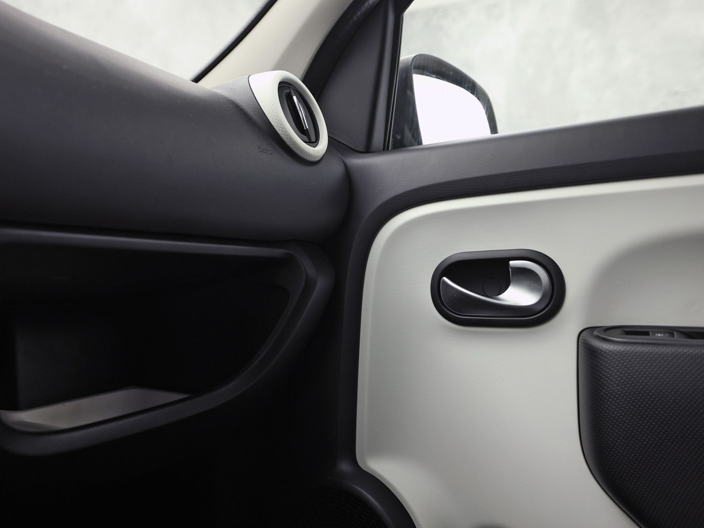 Renault Twingo 1.0 SCe Collection (AIRCO, ELEK RAMEN, CRUISE, SPORTSTOELEN, NIEUWE APK, NIEUWSTAAT)