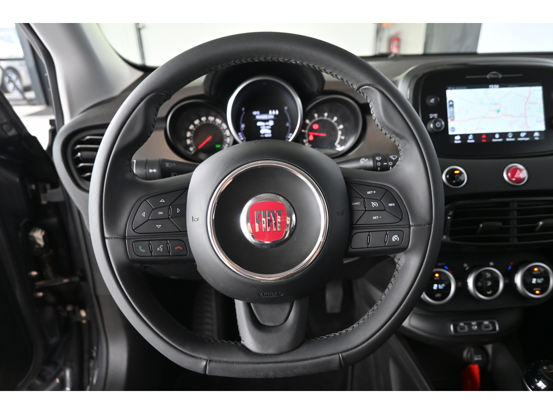 Fiat 500 X Cross 1.4 Turbo MultiAir S-Design Cross Navigatie Clima Trekhaak Cruise control 1e Eigenaar 100% Onderhouden! Inruil Mogelijk!