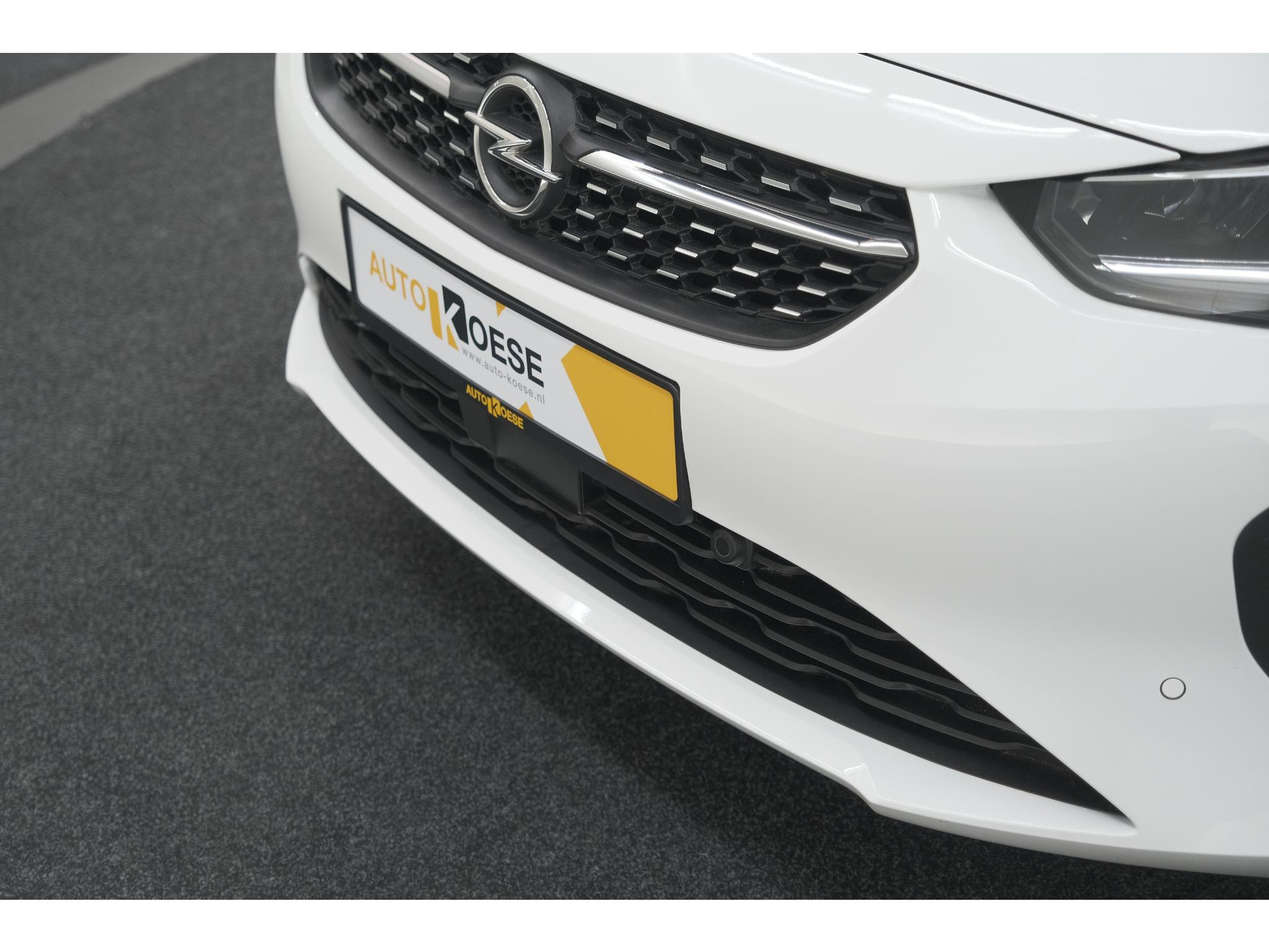 Opel Corsa 1.2 Turbo 100 Ultimate | Panoramadak | Camera | Dodehoekdetectie | Apple Carplay
