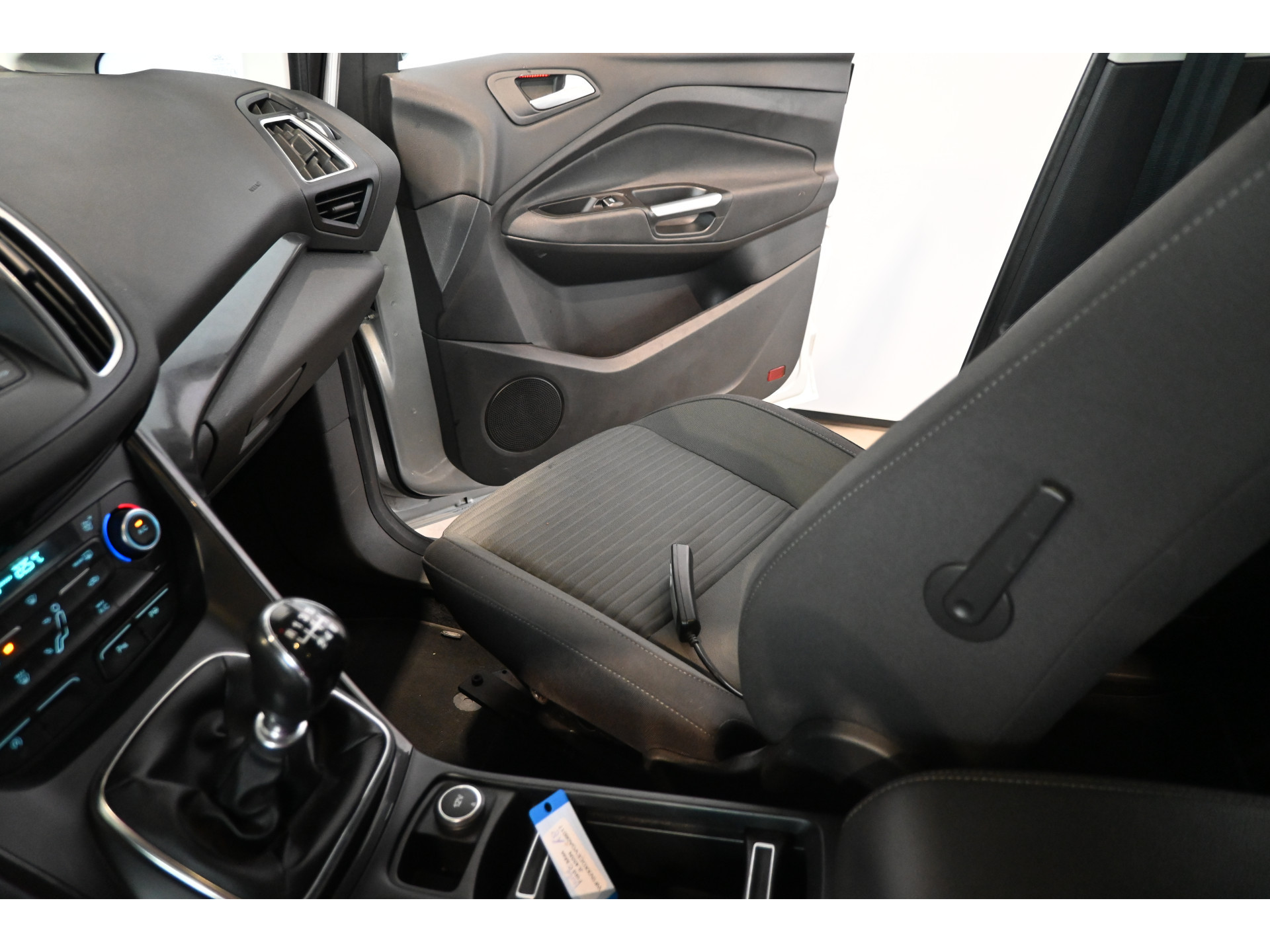 Ford C-Max 1.0 Titanium Clima Cruise control Navigatie Rijklaarprijs Inruil Mogelijk!