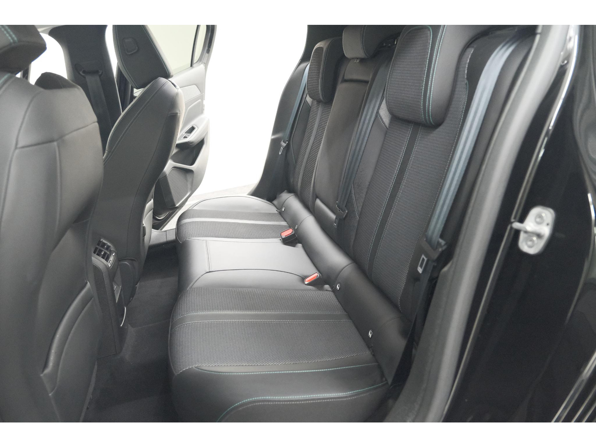 Peugeot 308 PureTech 130 Allure | Camera | Navigatie | Parkeersensoren | Apple CarPlay
