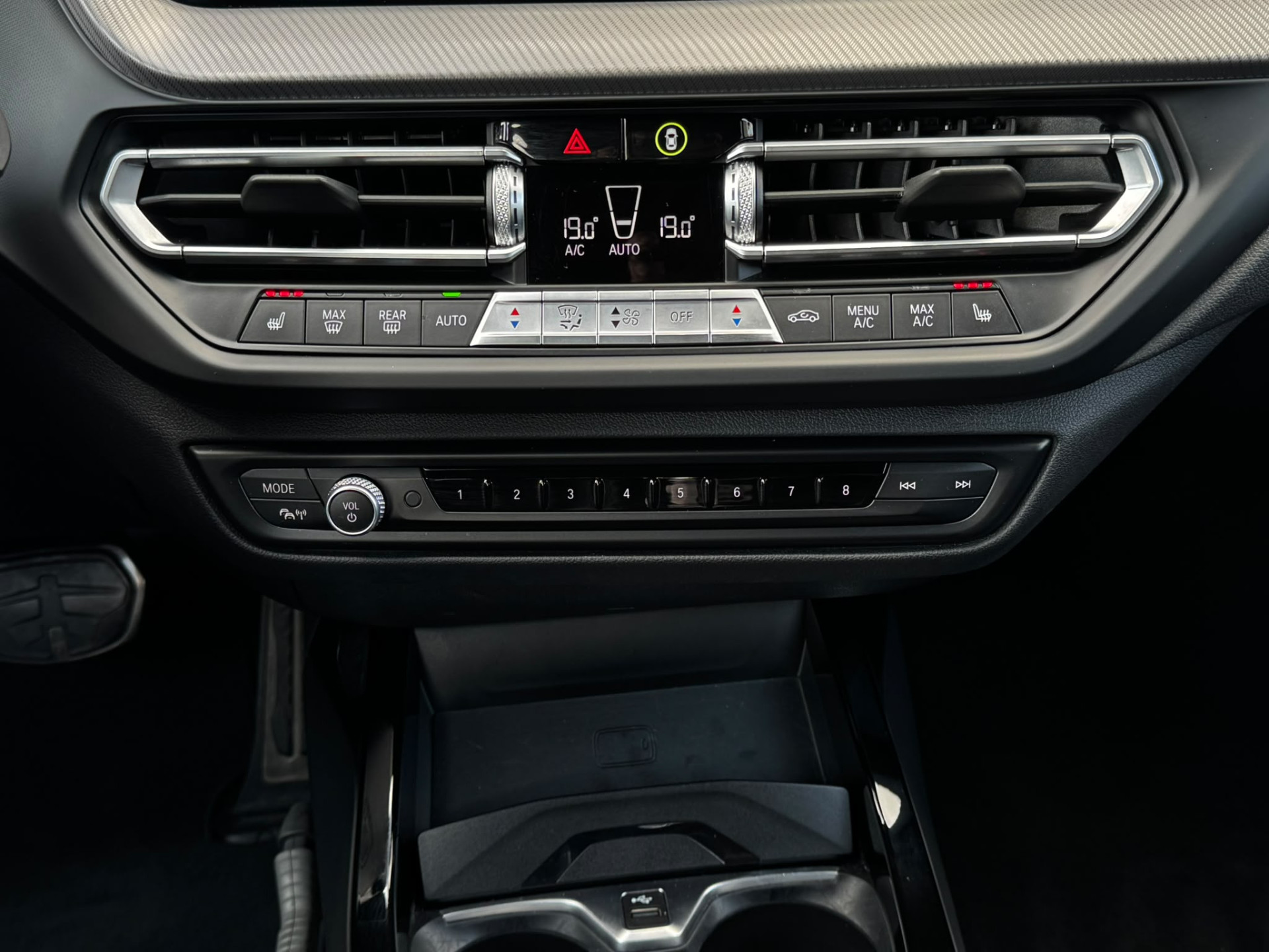 BMW 1-serie 118i 140PK Automaat M-Sport Camera Virtual Stuurverwarming
