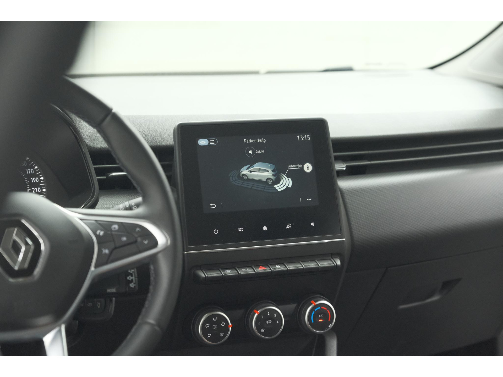 Renault Clio TCe 90 Equilibre | Parkeersensoren | Apple Carplay | Cruise Control