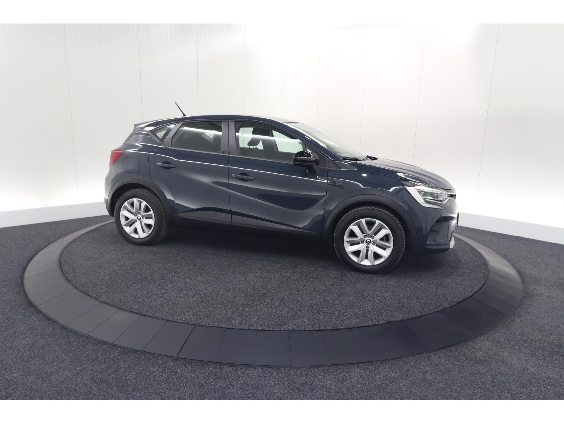 Renault Captur 1.6 E-Tech Plug-in Hybrid 160 Business | Parkeersensoren | Apple Carplay | Navigatie | Climate Control