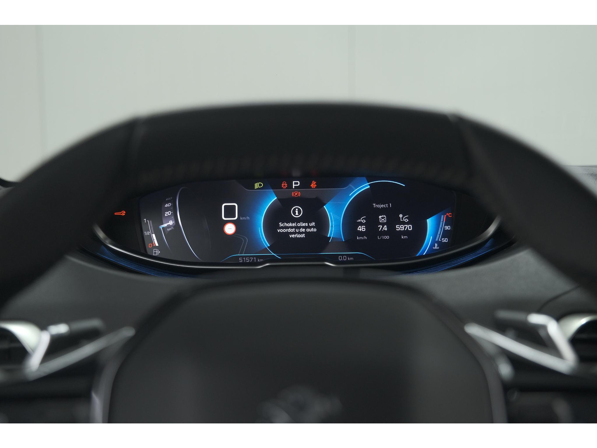 Peugeot 5008 PureTech 130 EAT8 Active Pack | 7 Zitplaatsen | Camera | Navigatie | Apple Carplay | Parkeersensoren