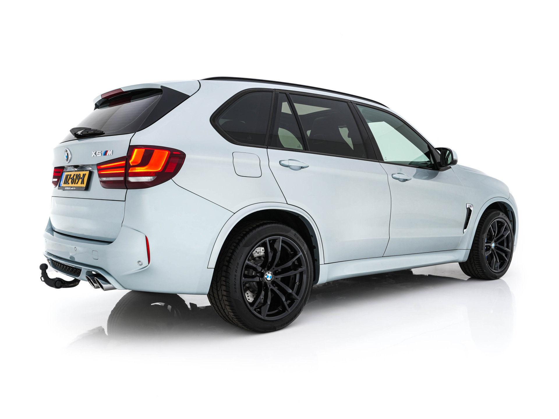 BMW X5 M High Executive M-Sportpack Aut. *PANO | HEAD-UP | LEATHER | FULL-LED | NAVI-FULLMAP | MEMORY-PACK | HARMAN/KARDON-AUDIO | KEYLESS | CAMERA | HEATED-COMFORTSEATS | SHIFTPADDLES | TOWBAR | 20''ALU*