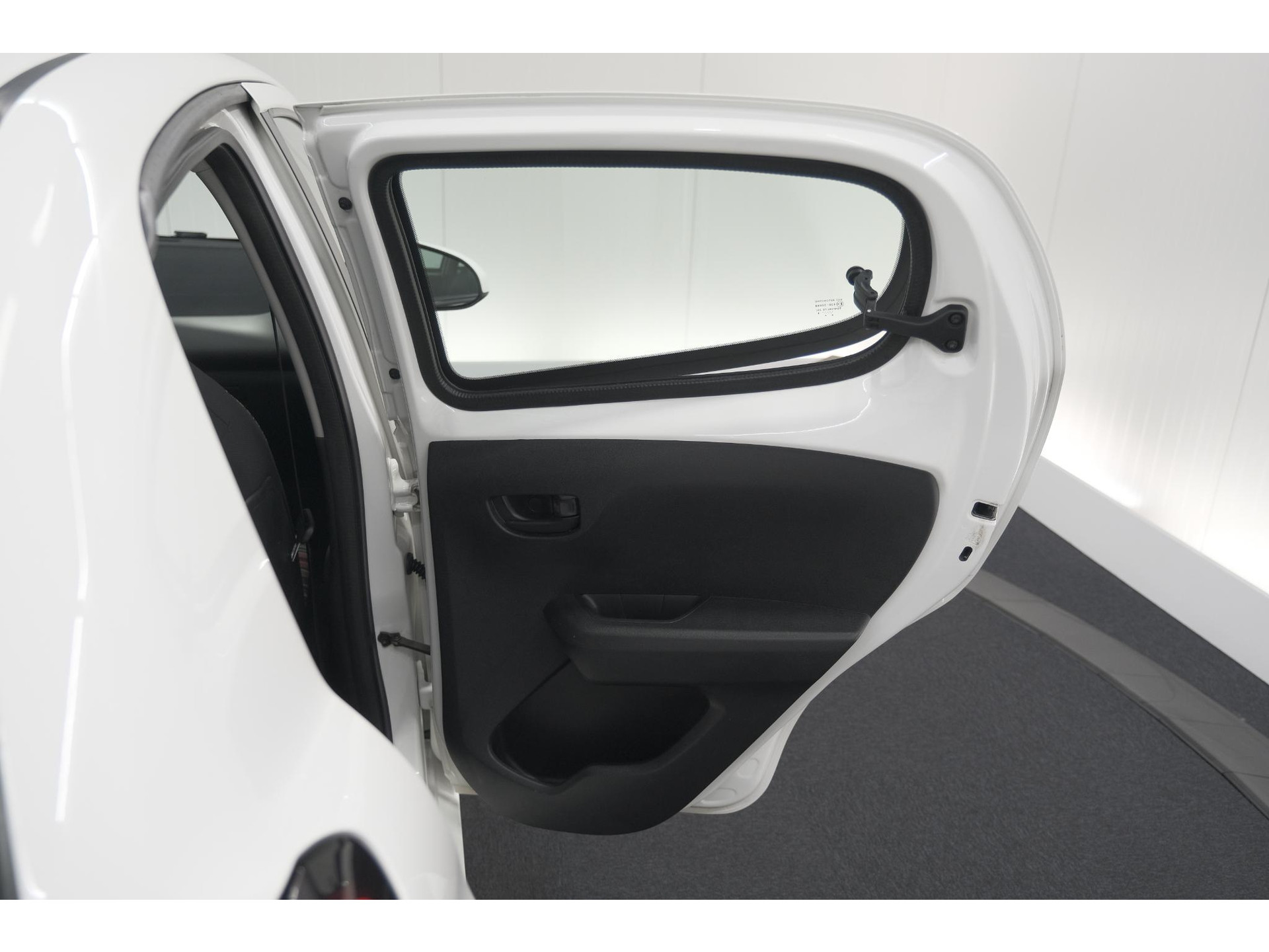 Citroen C1 1.0 e-VTi Feel | Camera | Airco | Lichtmetalen Velgen | DAB | 5 Deurs