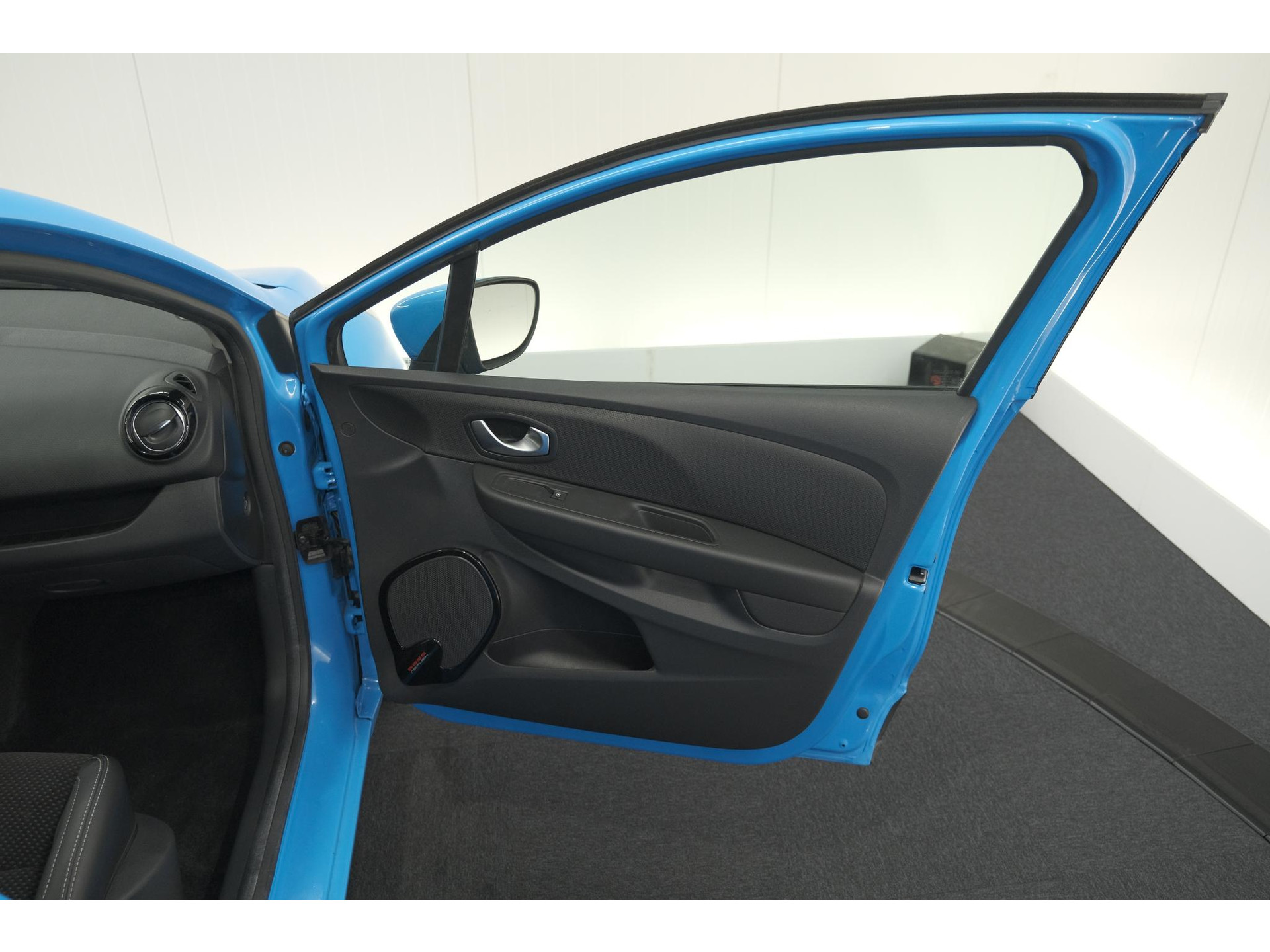 Renault Clio Estate TCe 90 Intens | Bleu De France | Parkeersensoren | Navigatie | Climate Control