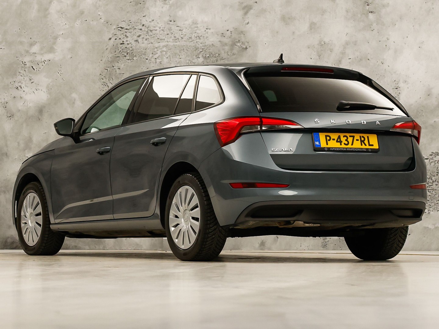 Škoda Scala 1.0 TSI Sport (CRUISE, GETINT GLAS, SPORTSTOELEN, LED KOPLAMPEN, ELEK PAKKET, NIEUWE APK, NIEUWSTAAT)
