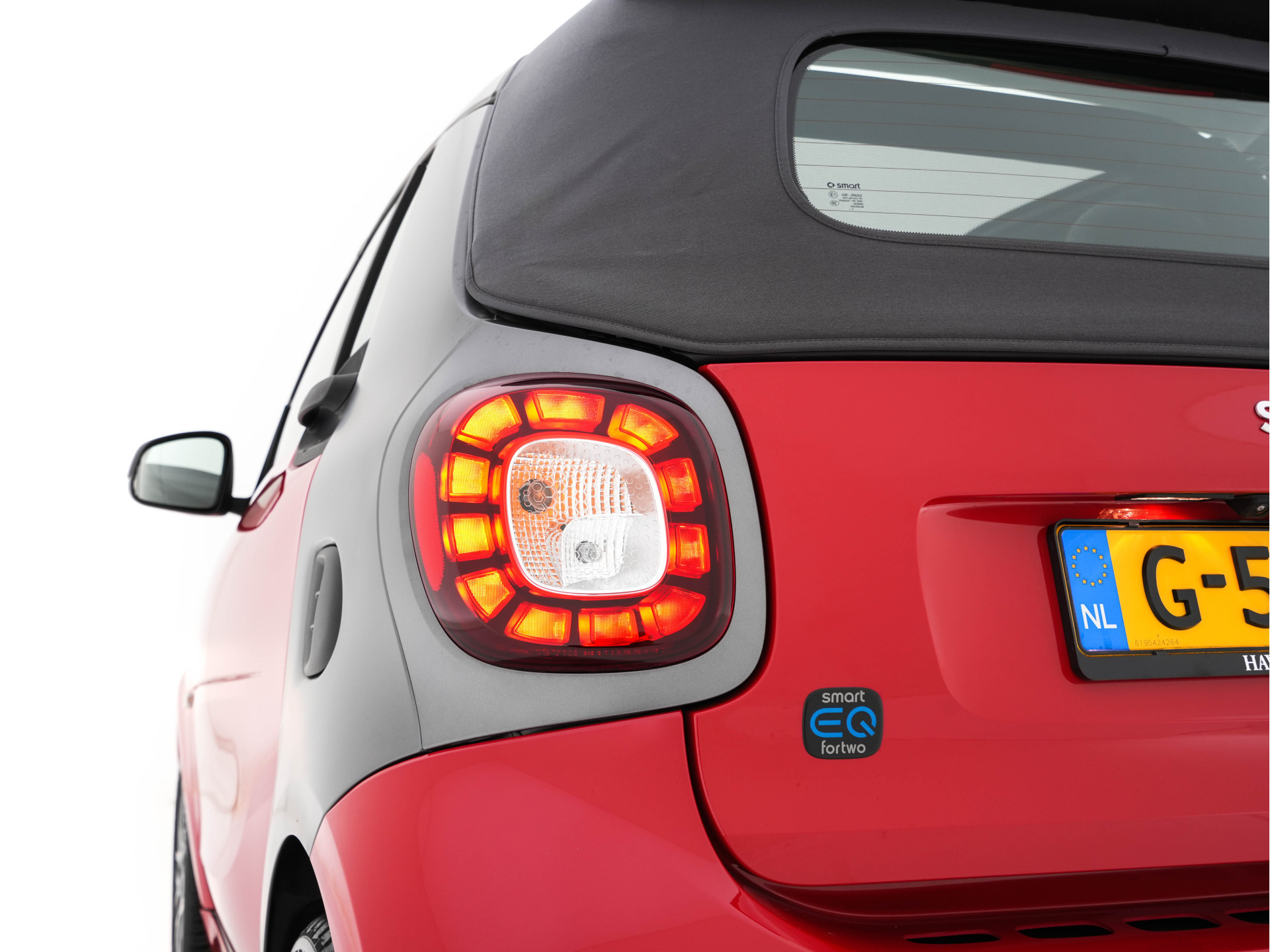 Smart fortwo cabrio EQ BRABUS Style 18 kWh [ 3-Fase ] *LEATHER | HEATED-SPORTSEATS | NAVI-FULLMAP | CAMERA | DAB+ | AIRCO | PDC | CRUISE | 16''ALU*