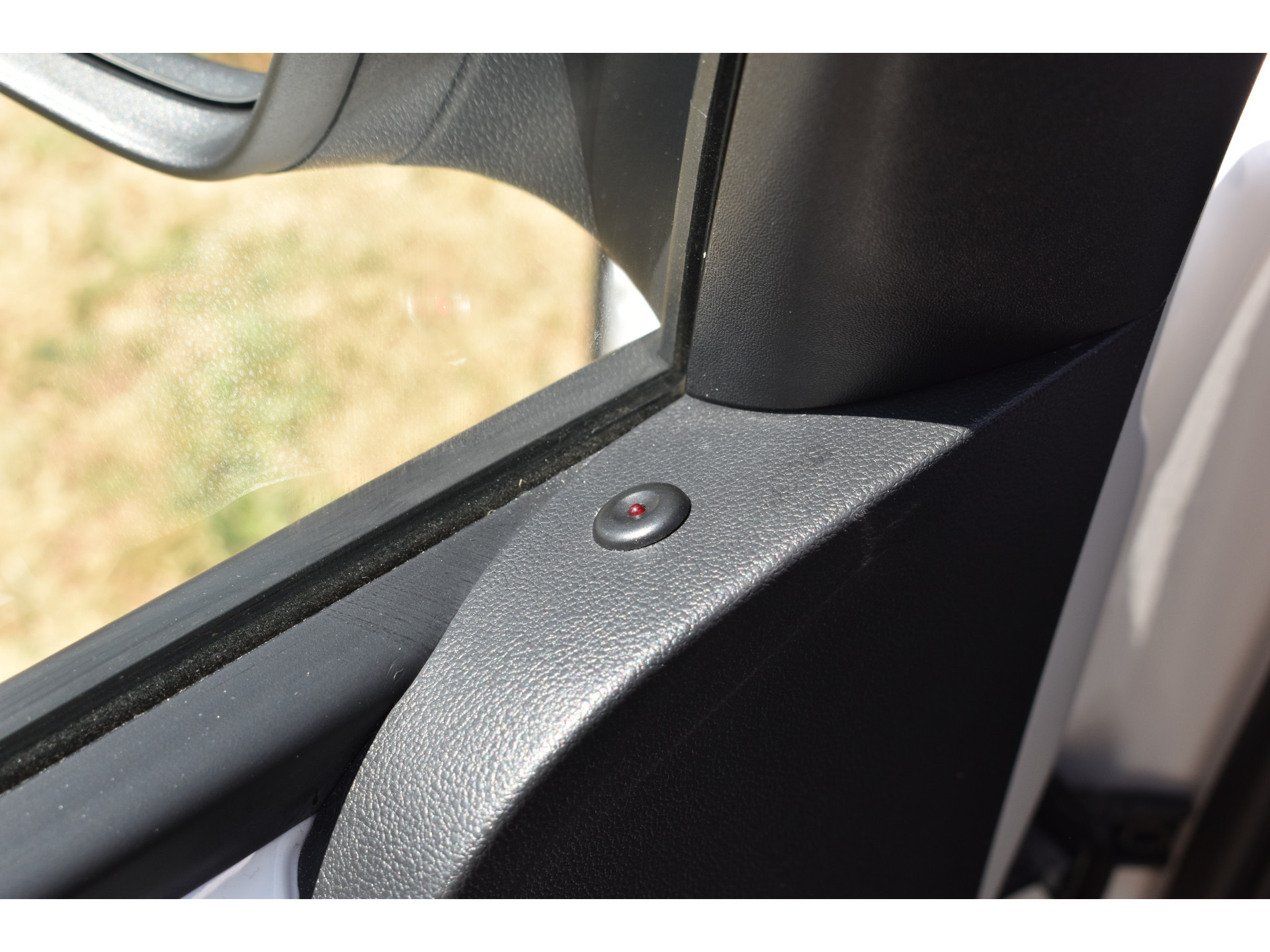 Volkswagen Up! 1.0 high up! BlueMotion Panodak Navigatie Pdc Lage km-stand