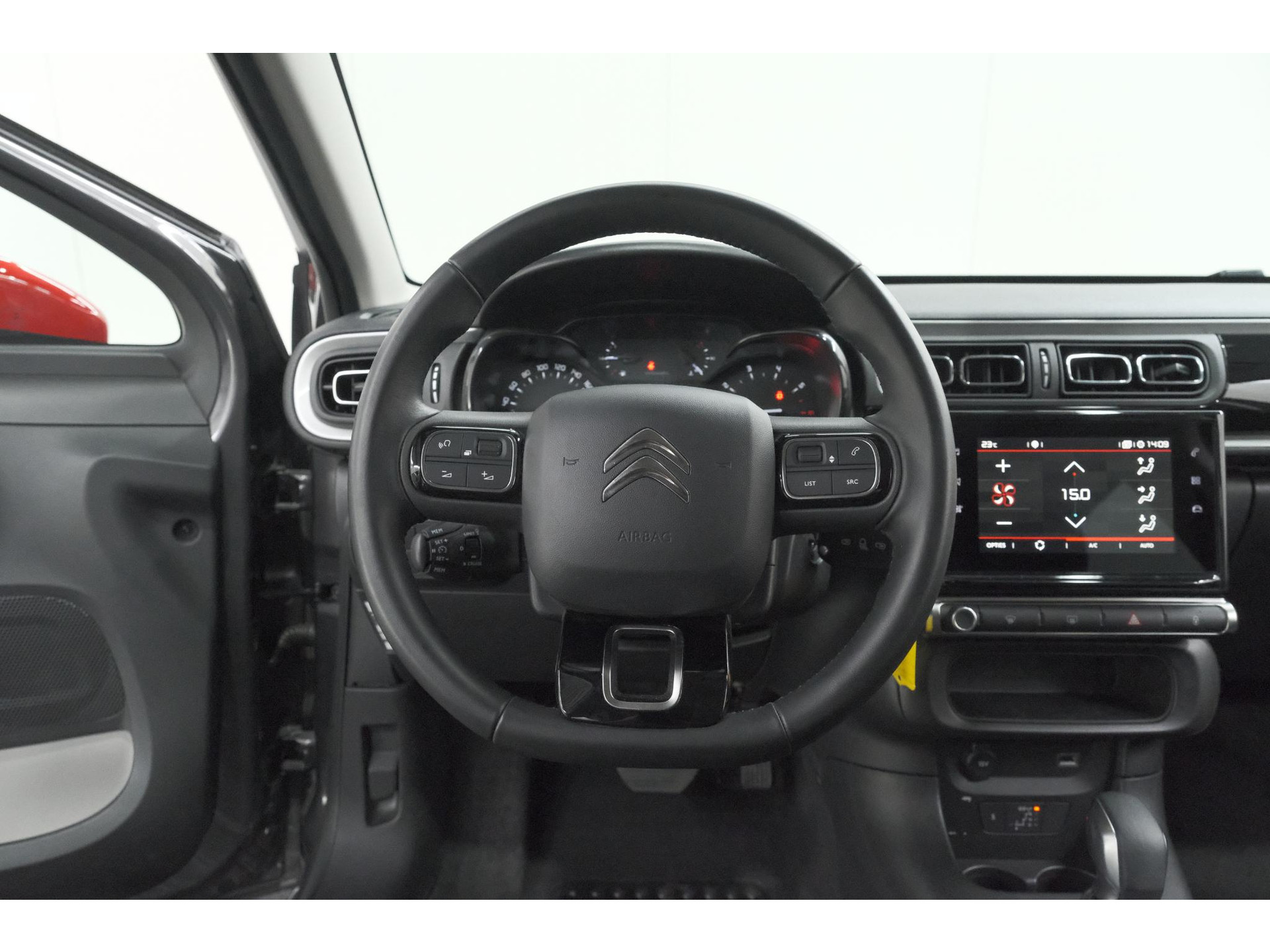 Citroen C3 PureTech 110 EAT6 Business | Trekhaak | Camera | Dodehoekdetectie | Navigatie | Climate Control