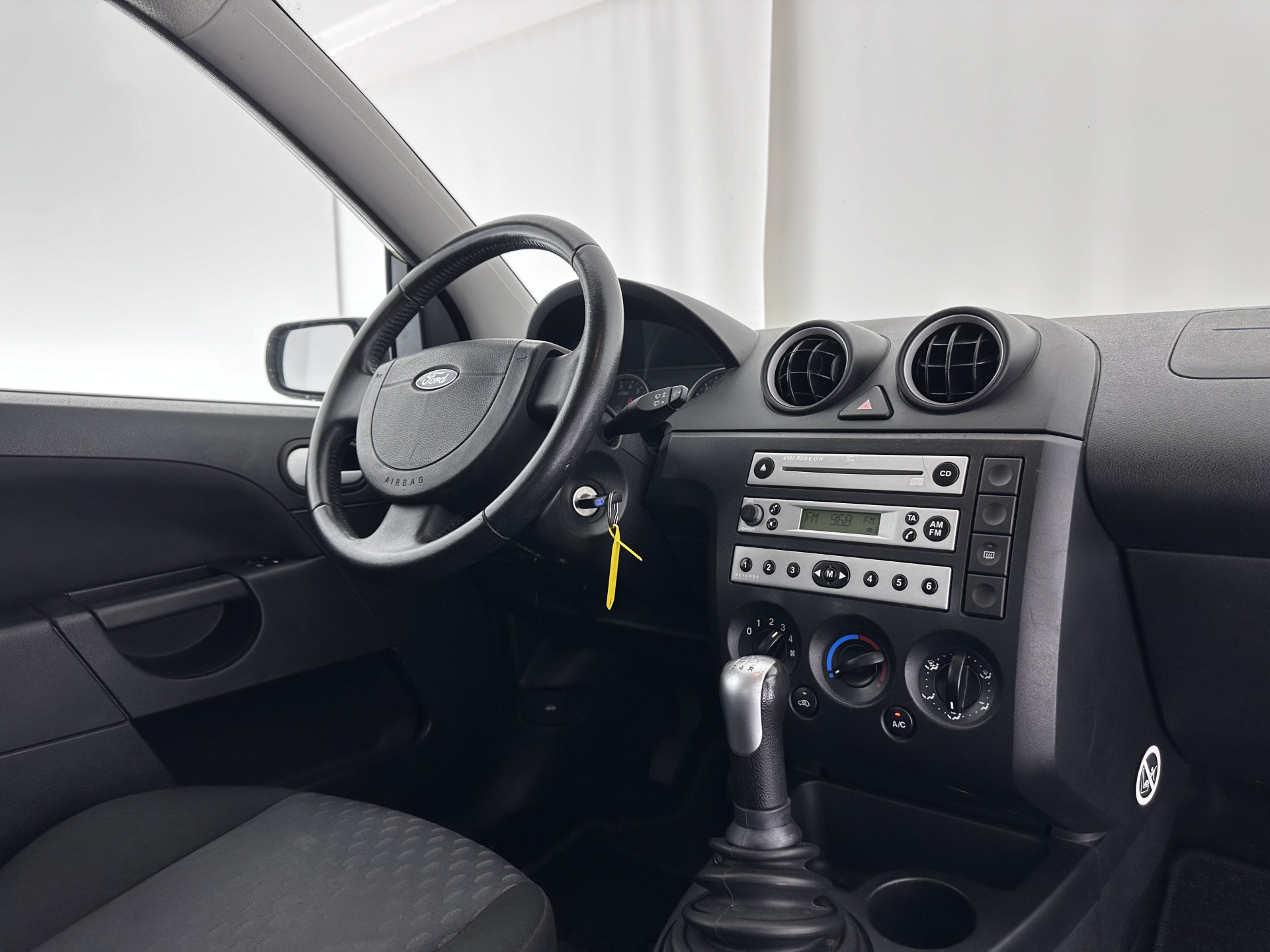 Ford Fiesta 1.3 Futura * AIRCO | RADIO-CD | 16"ALU *