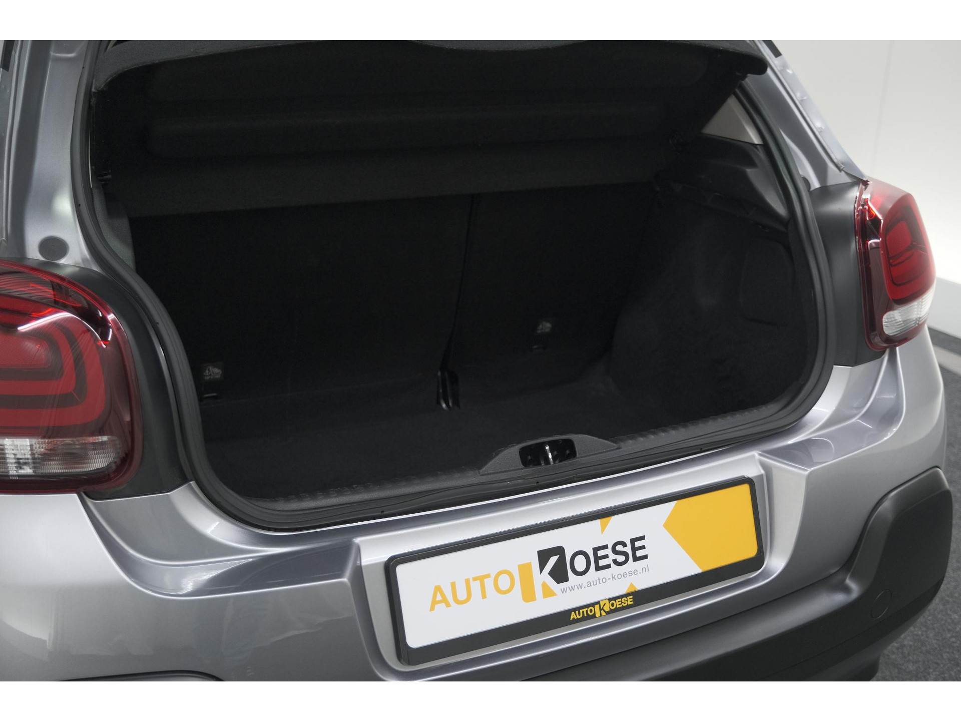 Citroen C3 PureTech 82 C-Series | Trekhaak | Stoelverwarming | Camera | Apple CarPlay