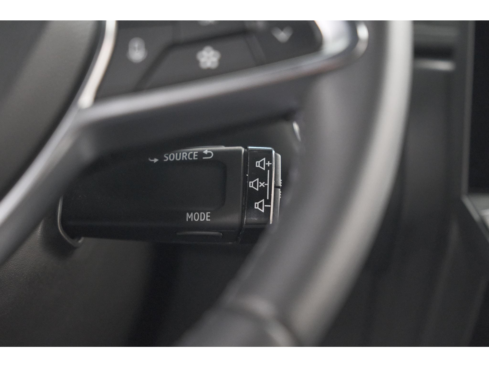 Renault Captur 1.6 E-Tech Full Hybrid 145 Techno | Camera | Navigatie | Apple Carplay | Parkeersensoren