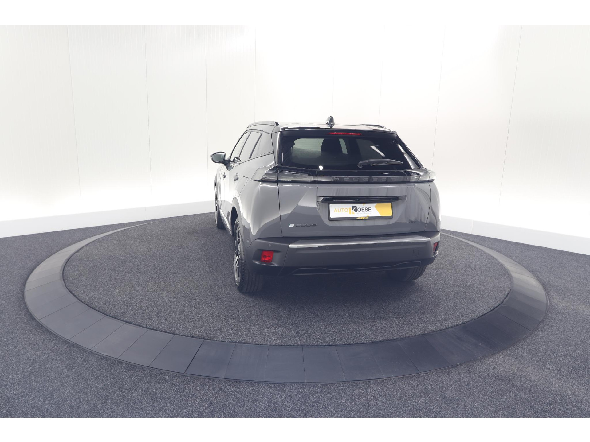 Peugeot e-2008 EV GT Avantage 54 kWh | 360 Camera | Massage Functie | Dodehoekdetectie | Stoelverwarming