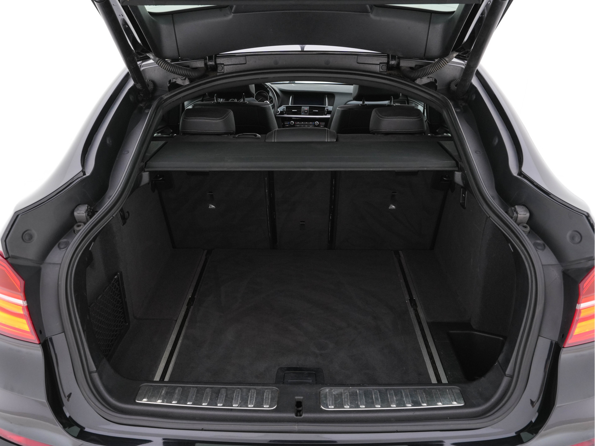 BMW X4 xDrive35d Centennial High Executive M-Sportpack Aut. *PANO | HEAD-UP | LEATHER-FABRIC | FULL-LED | ADAPTIVE-CRUISE | MEMORY-PACK | CAMERA | NAVI-FULLMAP | HEATED-SPORTSEATS | TOWBAR | PRIVACY-GLASS | SHIFT-PADDLES | 20''ALU*