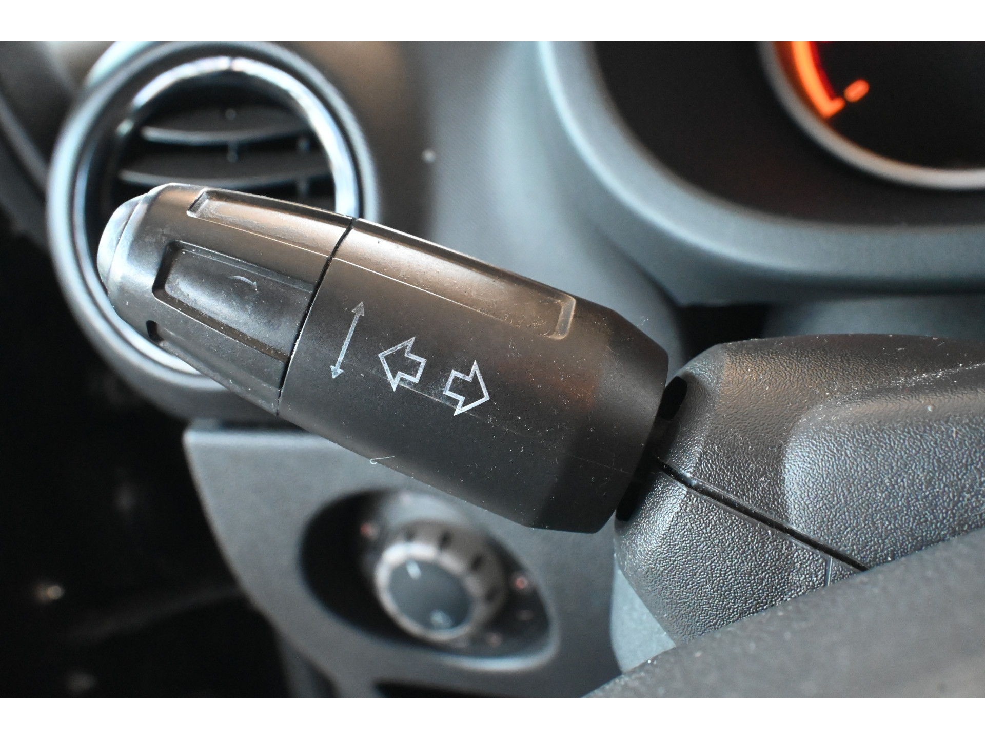 Opel Corsa 1.4-16V Enjoy BIJGELUID IN MOTOR Airco Stuur/Stoelverwarming All in Prijs! Inruil Mogelijk!