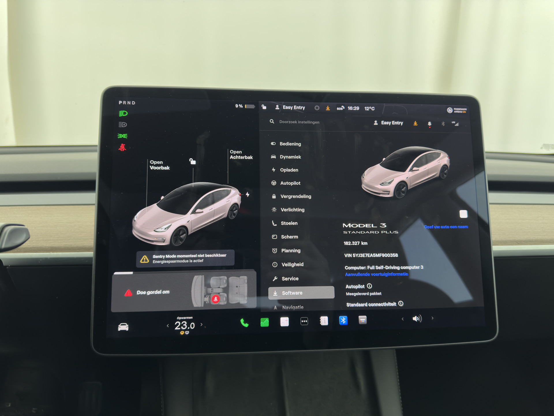 Tesla Model 3 Standard RWD Plus 60 kWh [ 3-Fase ] (INCL-BTW) Aut. *PANO | AUTO-PILOT | LEATHER | KEYLESS | FULL-LED | MEMORY-PACK | TOP-VIEW | DAB | CARPLAY | DIGI-COCKPIT | LANE-ASSIST | COMFORT-SEATS | 18"ALU*