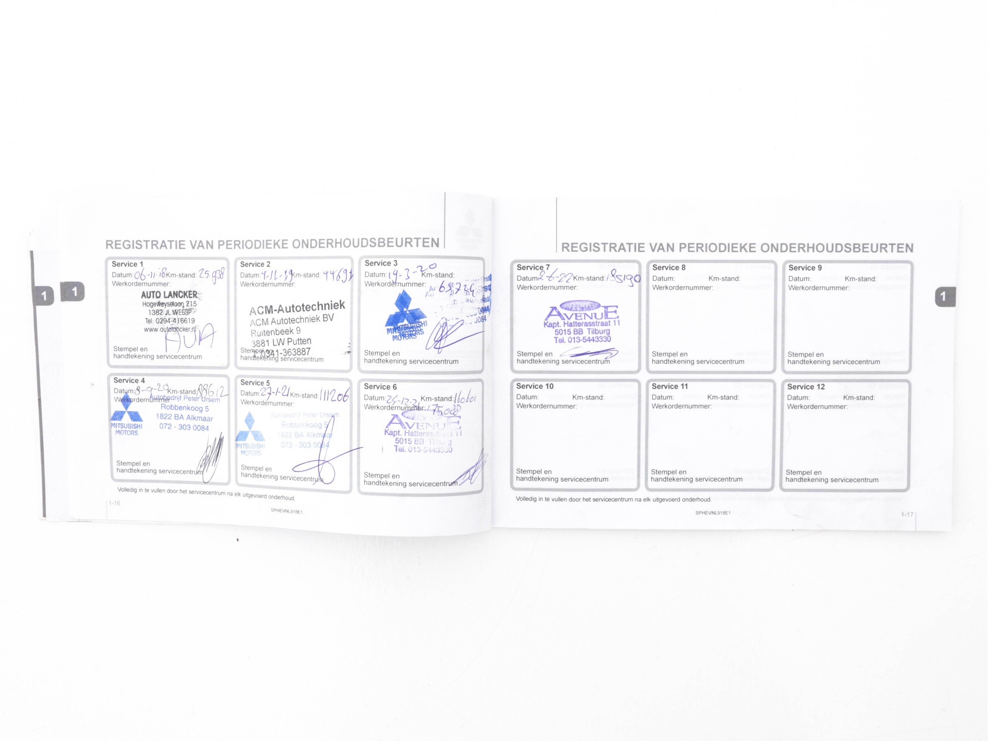 Mitsubishi Outlander 2.0 Plug-in Hybrid AWD (INCL-BTW)  *MICROFIBRE-LEATHER | NAVI-FULLMAP | KEYLESS | DAB | CAMERA | ECC | CRUISE | CARPLAY | PRIVACY-GLASS | TOWBAR | SHIFT-PADDLES | 16"ALU*