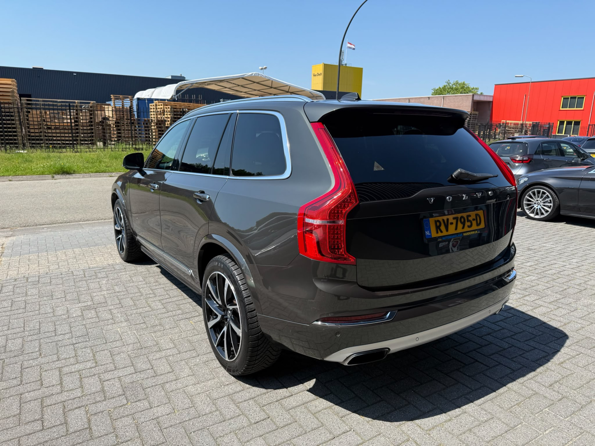 Volvo XC90 2.0 T8 Twin Engine AWD Inscription |3/6/12MND GARANTIE| NIEUWE APK |  7 PERS |  PANO DAK | LEDER | PANO DAK | CRUISE |