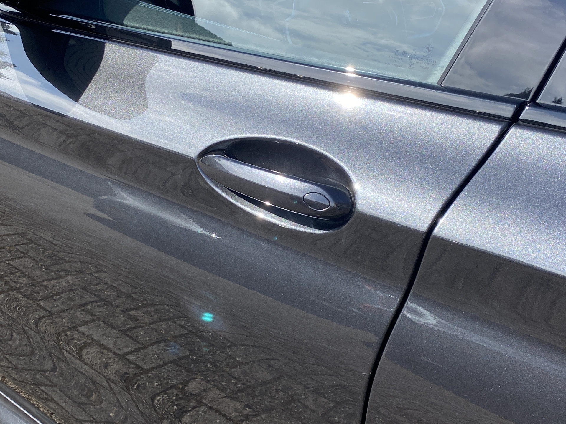 BMW iX3 M Sport High Executive 80 kWh | 1e eigenaar | dealer onderhouden | panoramadak | leder interieur | SOH accu 99.5%