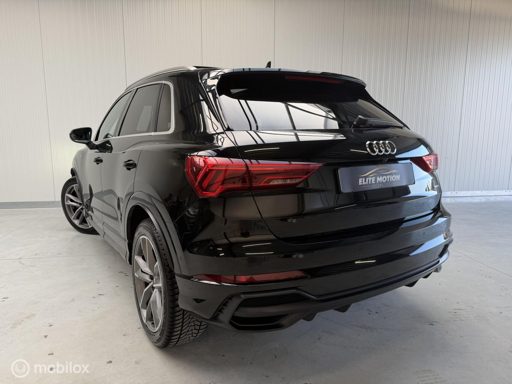 Audi Q3 40 TFSI Quatrro S-tronic 190 PK | 3x S line | 360Cam
