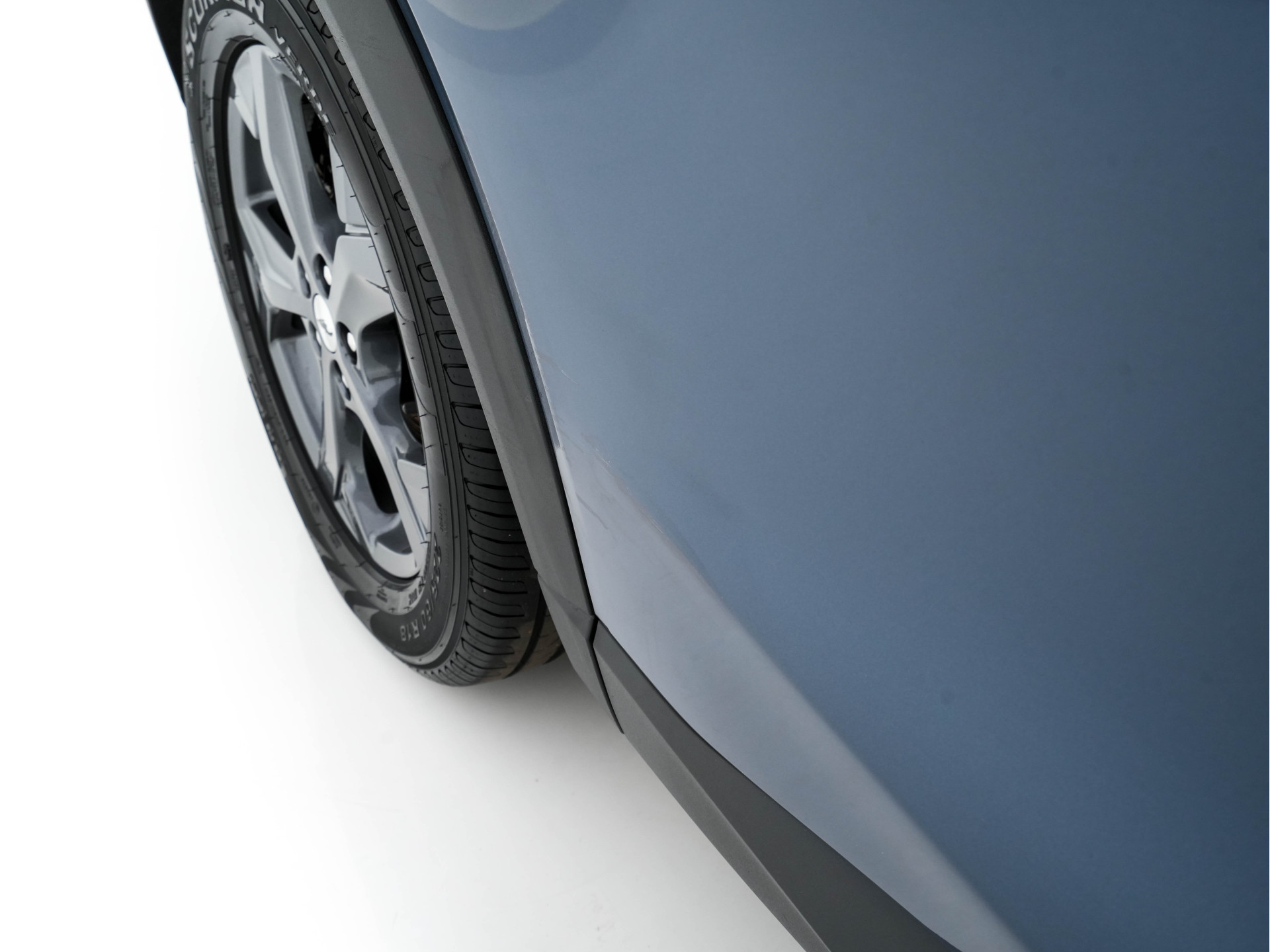 Ford Mustang Mach-E RWD 75 kWh (3-Fase-11 kW) {SOH-90%} (INCL-BTW) Aut.*LEATHER | FULL-LED | DAB | DIGI-COCKPIT | KEYLESS | NAVI-FULLMAP | CARPLAY | HEATED-COMFORTSEATS | TOPVIEW |  ADAPTIVE-CRUISE | PRIVACY-GLASS | 18'' ALU*