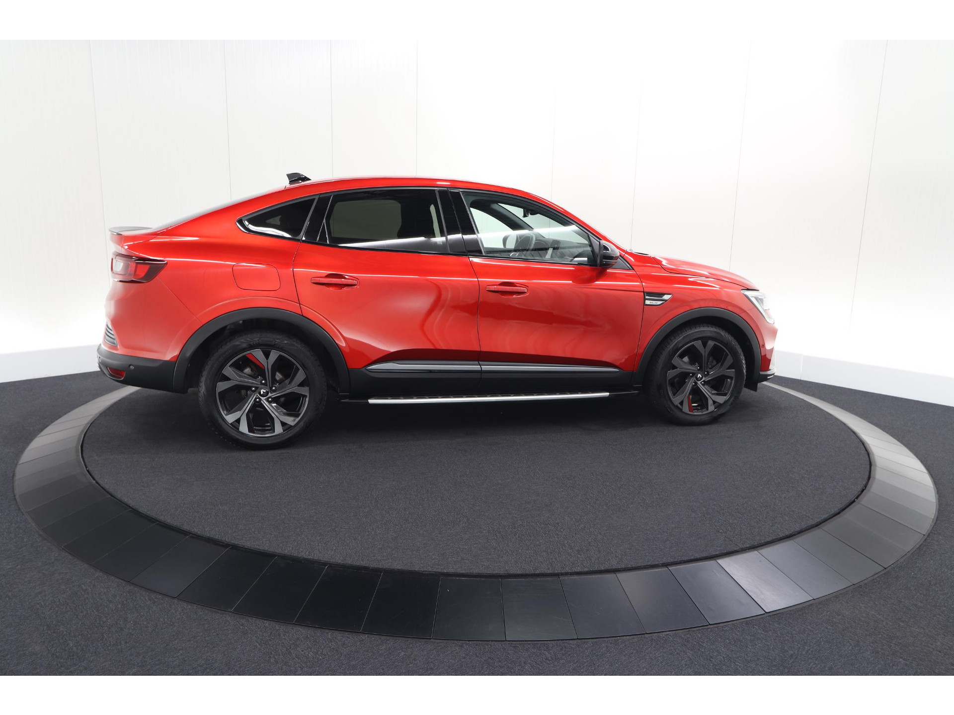 Renault Arkana 1.6 E-Tech Hybrid 145 R.S. Line | Adaptieve Cruise Control | Elektrische Verstelbare Stoel | Dodehoekdetectie | Camera