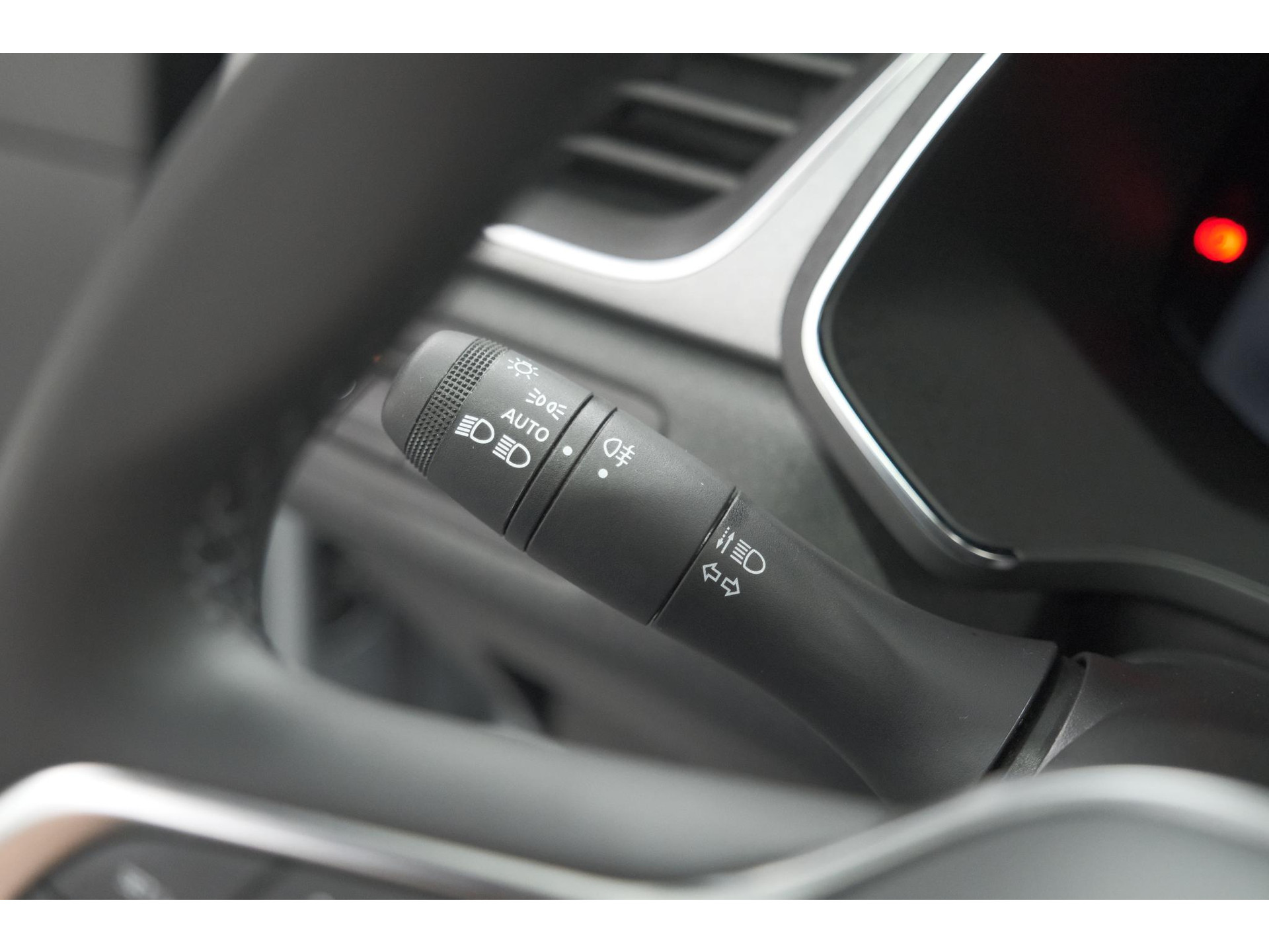 Renault Captur TCe 90 Techno | Nieuw Model | Camera | Navigatie | Apple Carplay | Pack Full Screen | 18 Inch Lichtmetalen Velgen