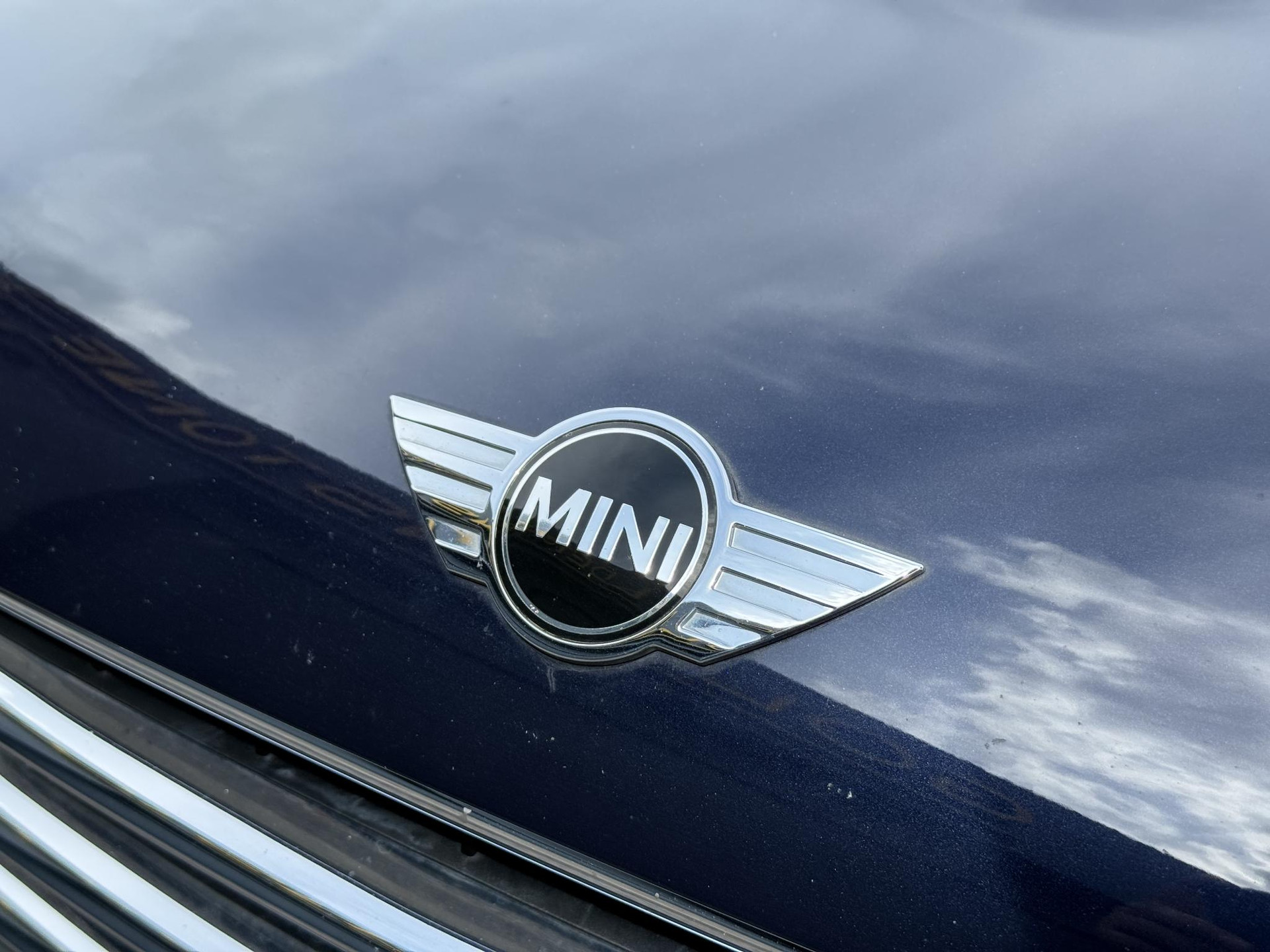 MINI Countryman 1.6 One Business Line Carplay,Pano,Navi,Pdc,Airco,Cruise,Lm velgen,6 Bak,98pk,Apk tot 03-2027