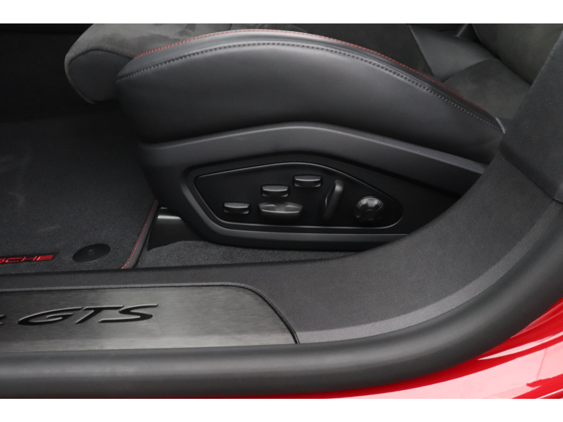 Porsche Taycan Sport Turismo GTS | 93 kWh Accu Plus | Surround View | InnoDrive | Sport Chrono Pakket | Panoramadak