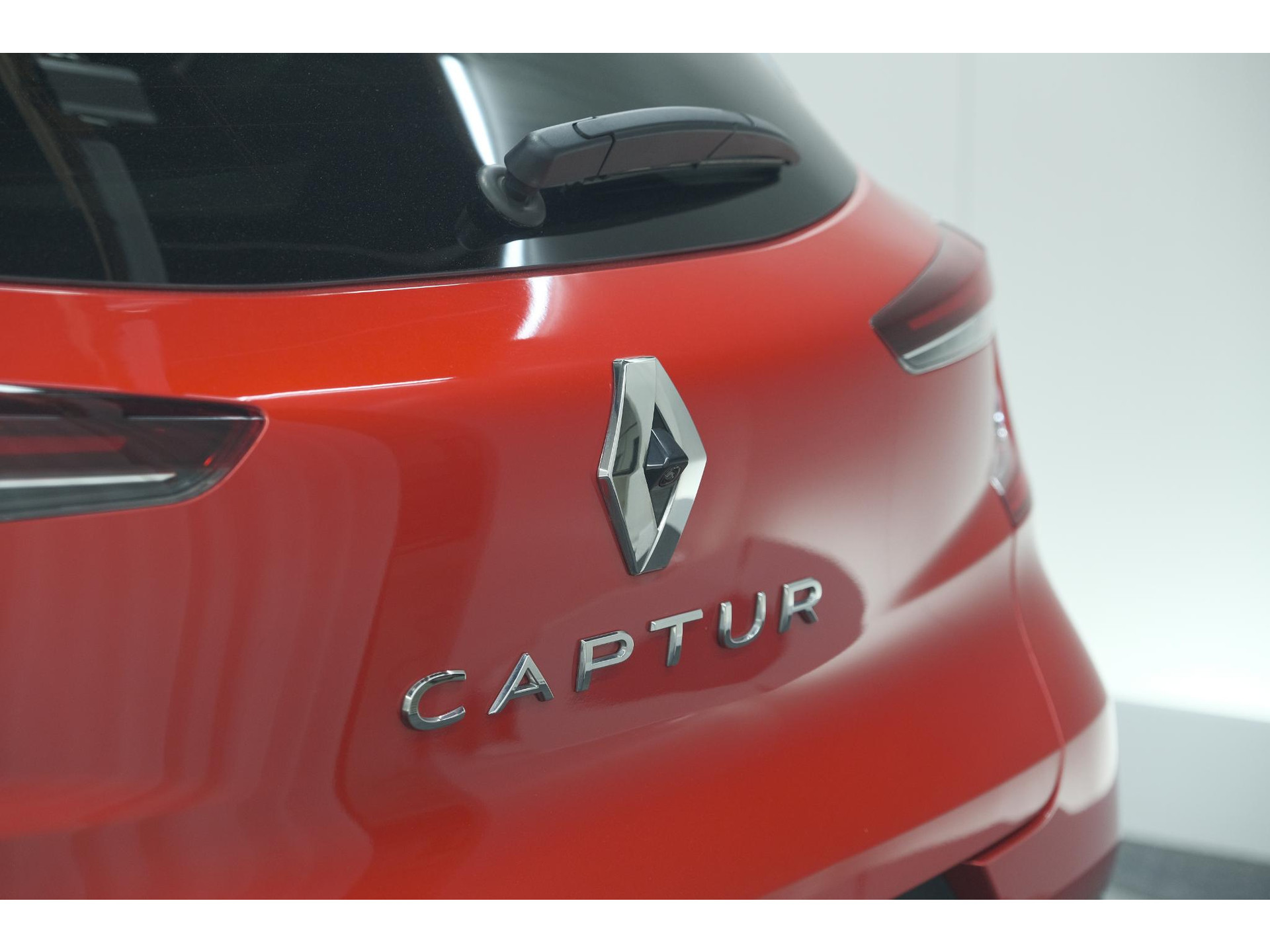 Renault Captur TCe 90 Techno | 360 Camera | 9.3 Inch Grootscherm | Apple Carplay | Navigatie