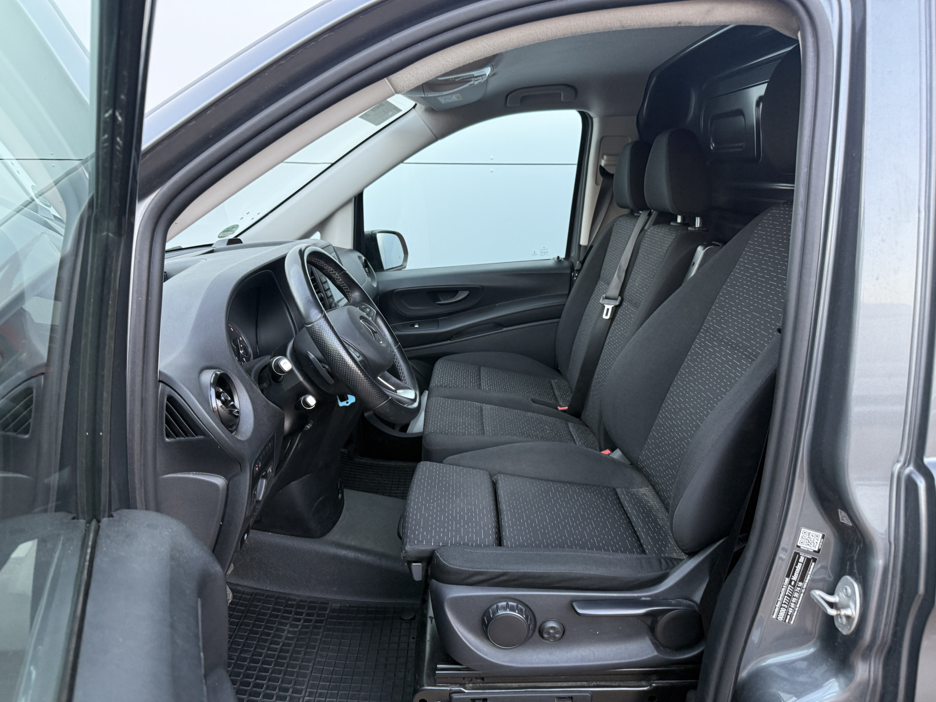 Mercedes-Benz Vito 114 1.9 CDI Automaat L2H1 Climate Control Cruise Control Parkeersensoren V+A Kastwand Inbouw
