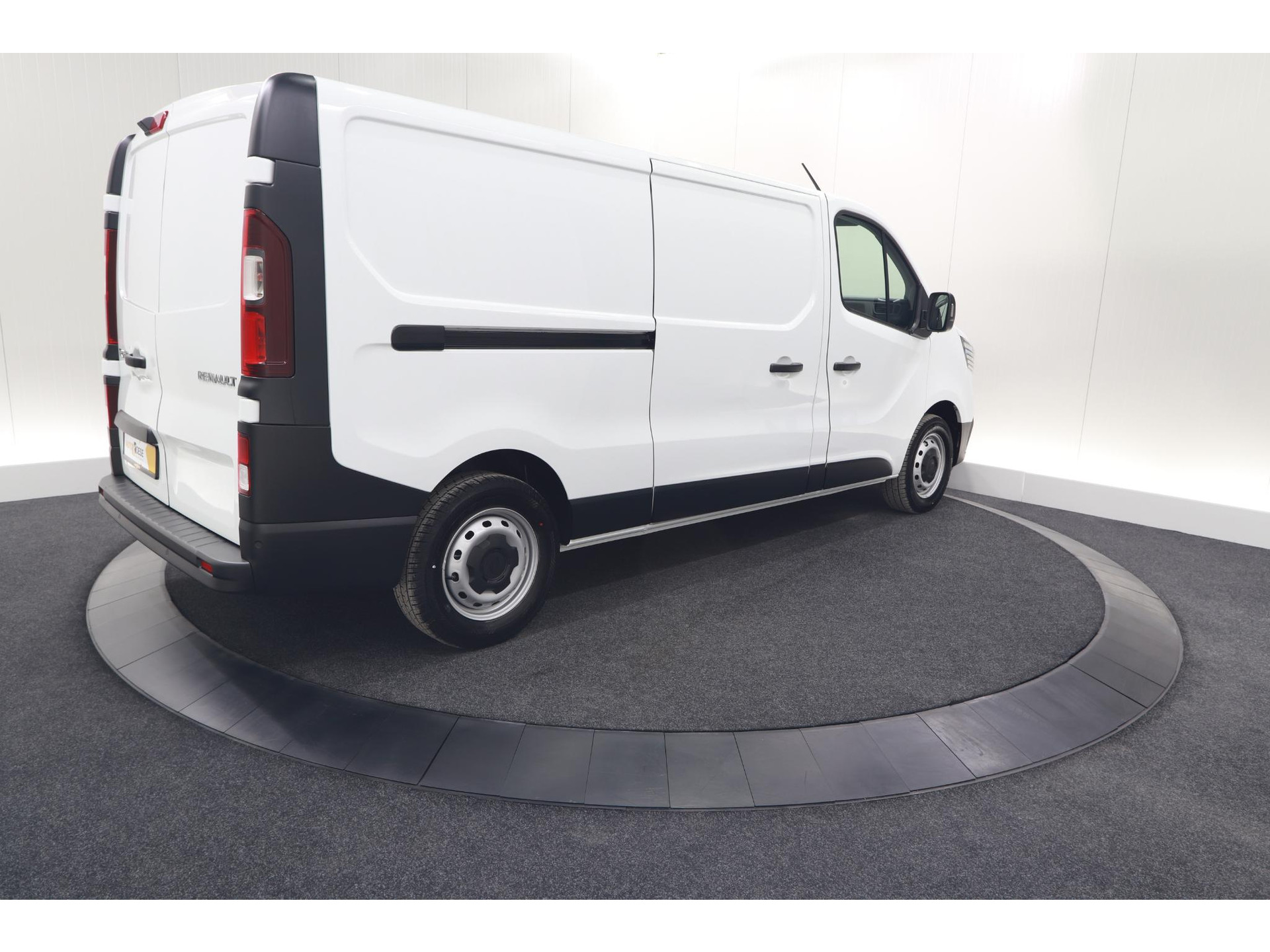 Renault Trafic 2.0 Blue dCi 130 T30 L2H1 Advance | Camera | Apple Carplay | Parkeersensoren