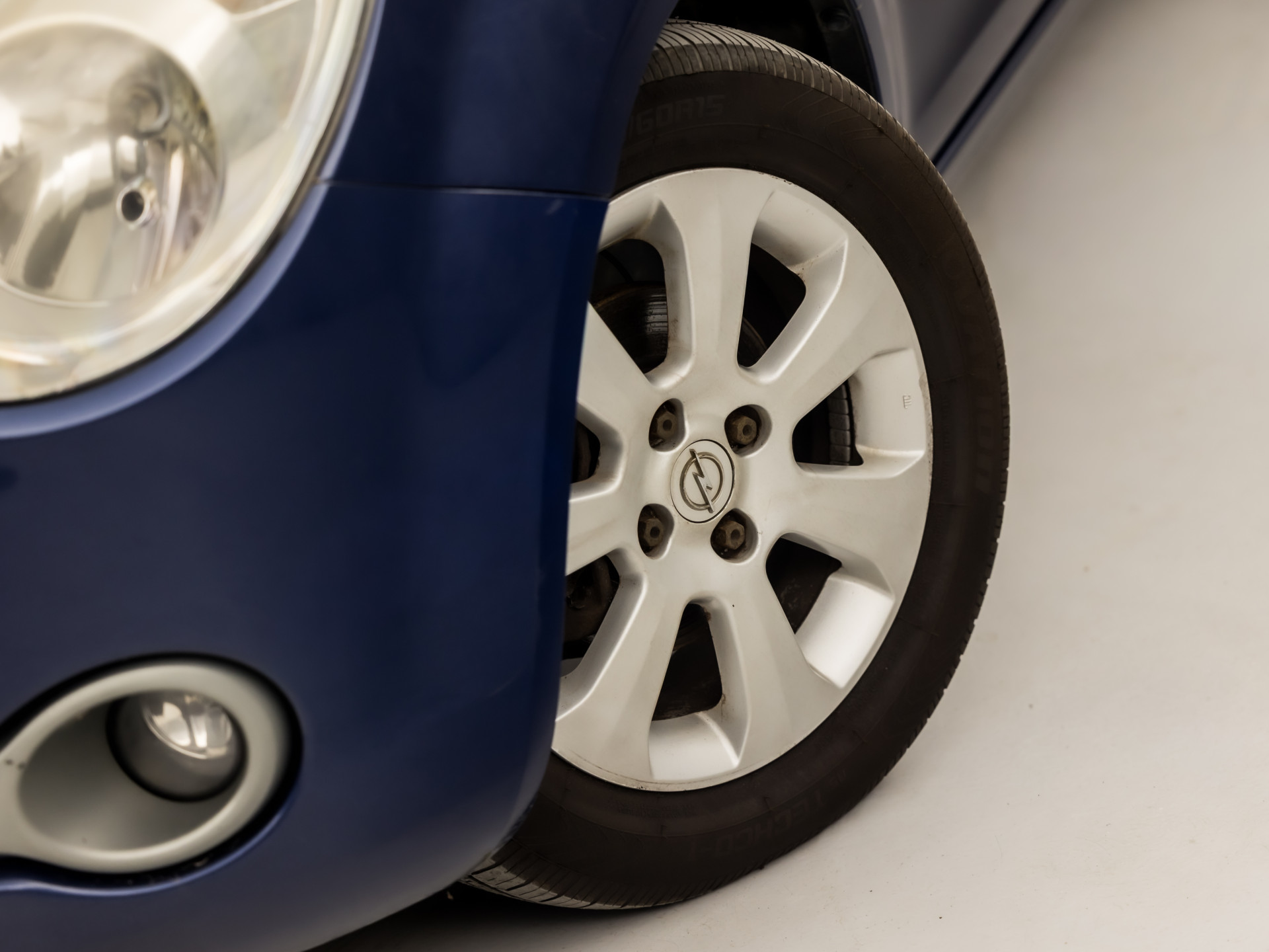 Opel Agila 1.2 Sport (AIRCO, ELEK RAMEN, SPORTSTOELEN, GETINT GLAS, NIEUWE APK, NIEUWSTAAT)