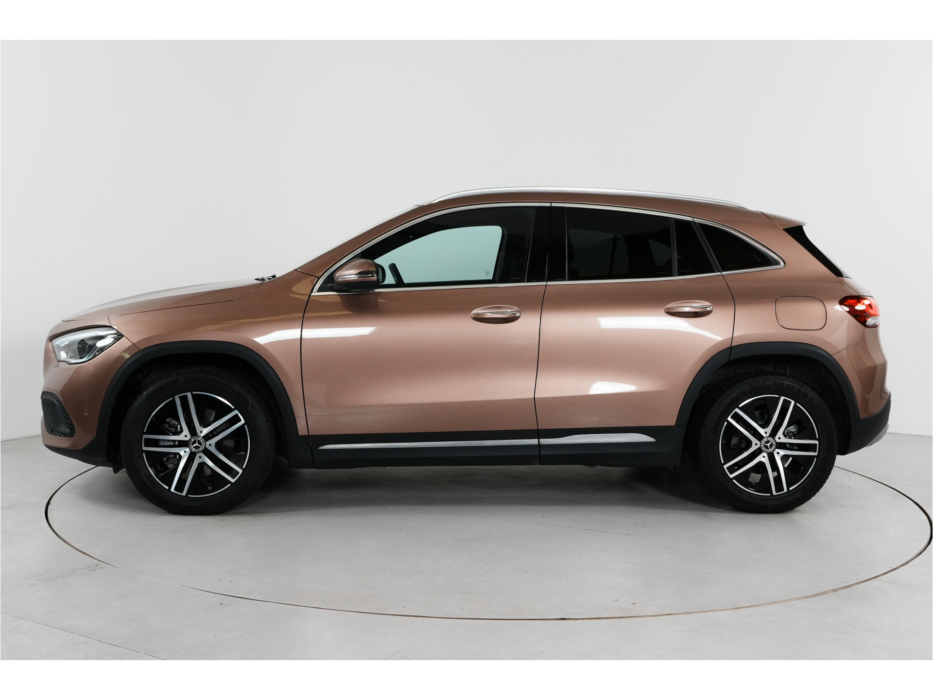 Mercedes-Benz GLA-klasse 250 e AMG Line 218 pk PHEV | SOH 94% | Pano | Camera | Ambient | Digi dash |