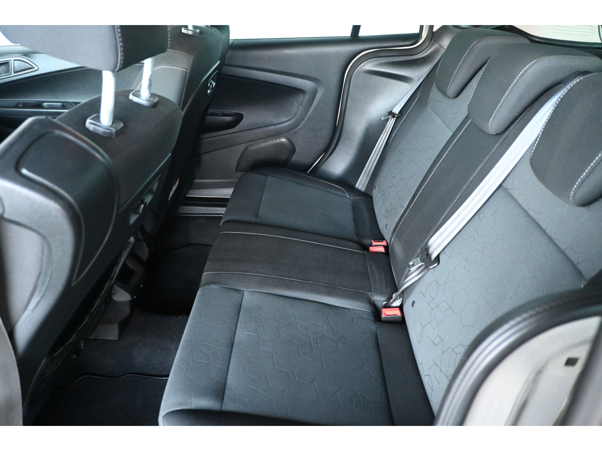 Ford B-Max 1.6 TI-VCT Titanium Automaat Airco Trekhaak Dealer Onderhouden! Inruil Mogelijk!