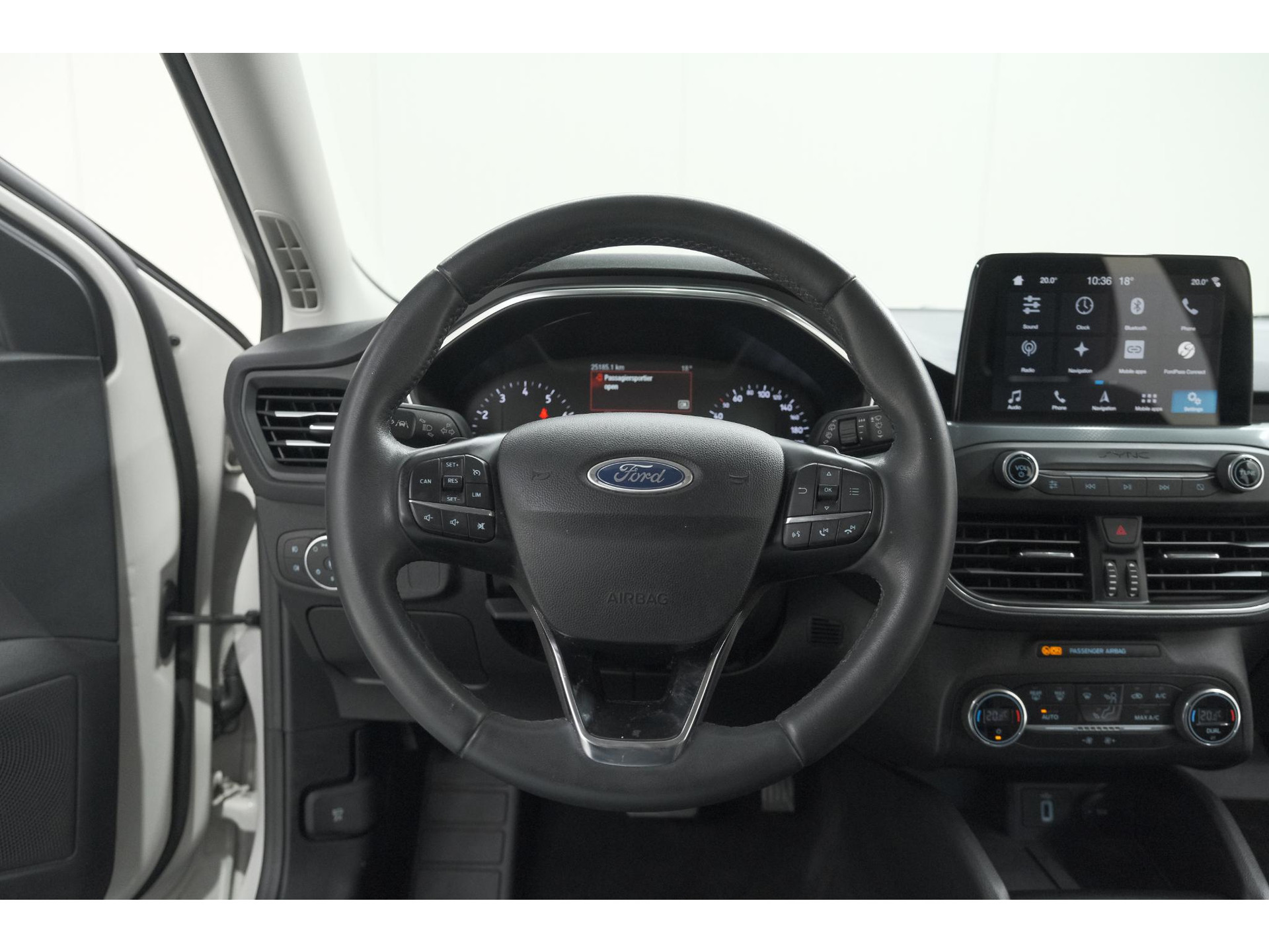 Ford Focus 1.5 EcoBoost Active Business | Lage Kilometerstand | Navigatie | Parkeersensoren | Apple Carplay