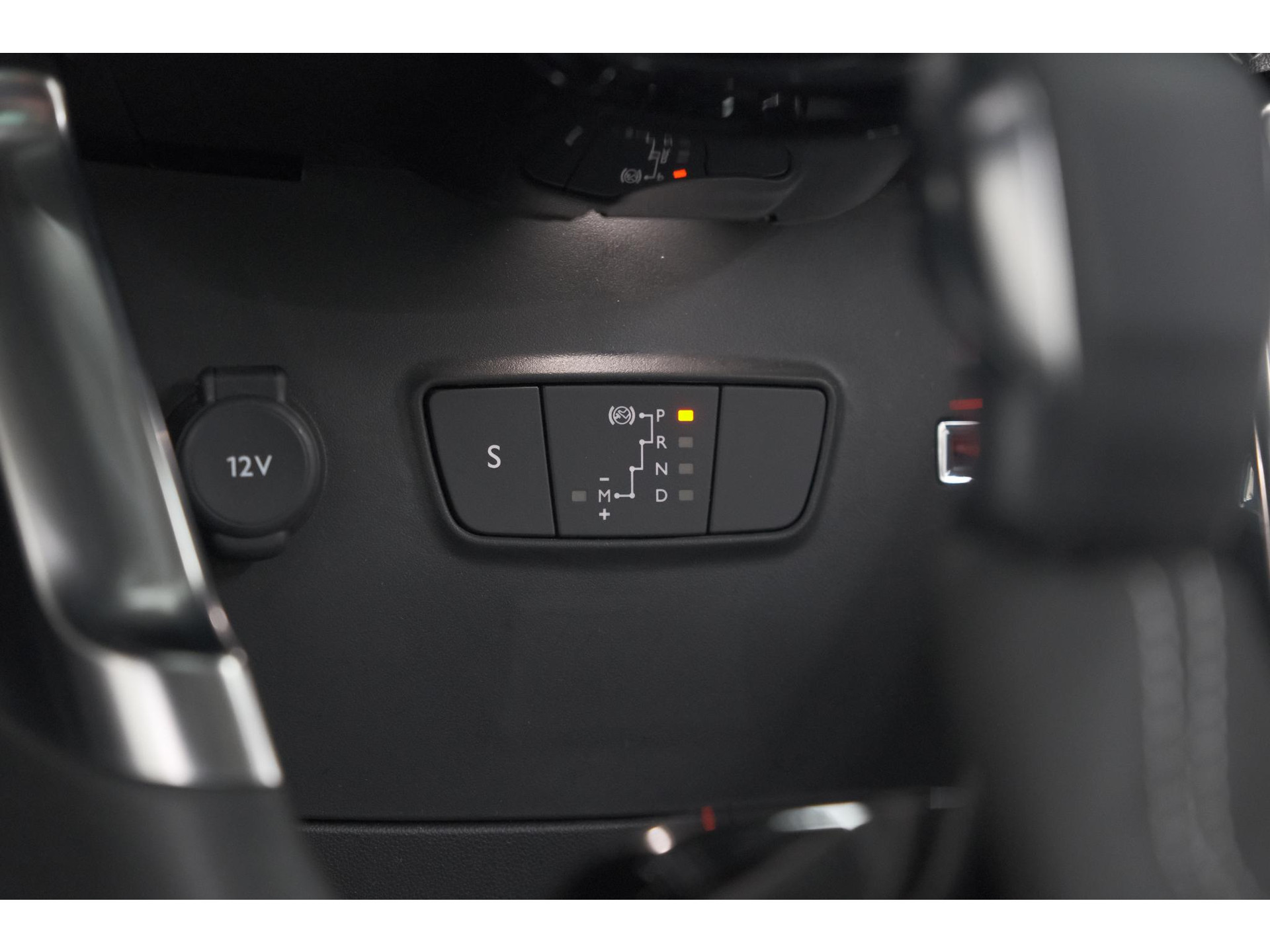 Citroen C3 Aircross PureTech 130 EAT6 Max | Allseason Banden | Parkeersensoren | Navigatie | Apple Carplay