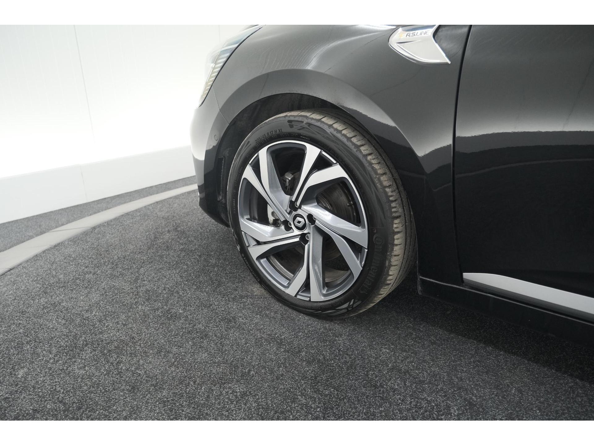 Renault Clio 1.6 E-Tech Hybrid 140 R.S. Line | 360 Camera | Apple Carplay | 9.3 Inch Groot Scherm | Sportstoelen
