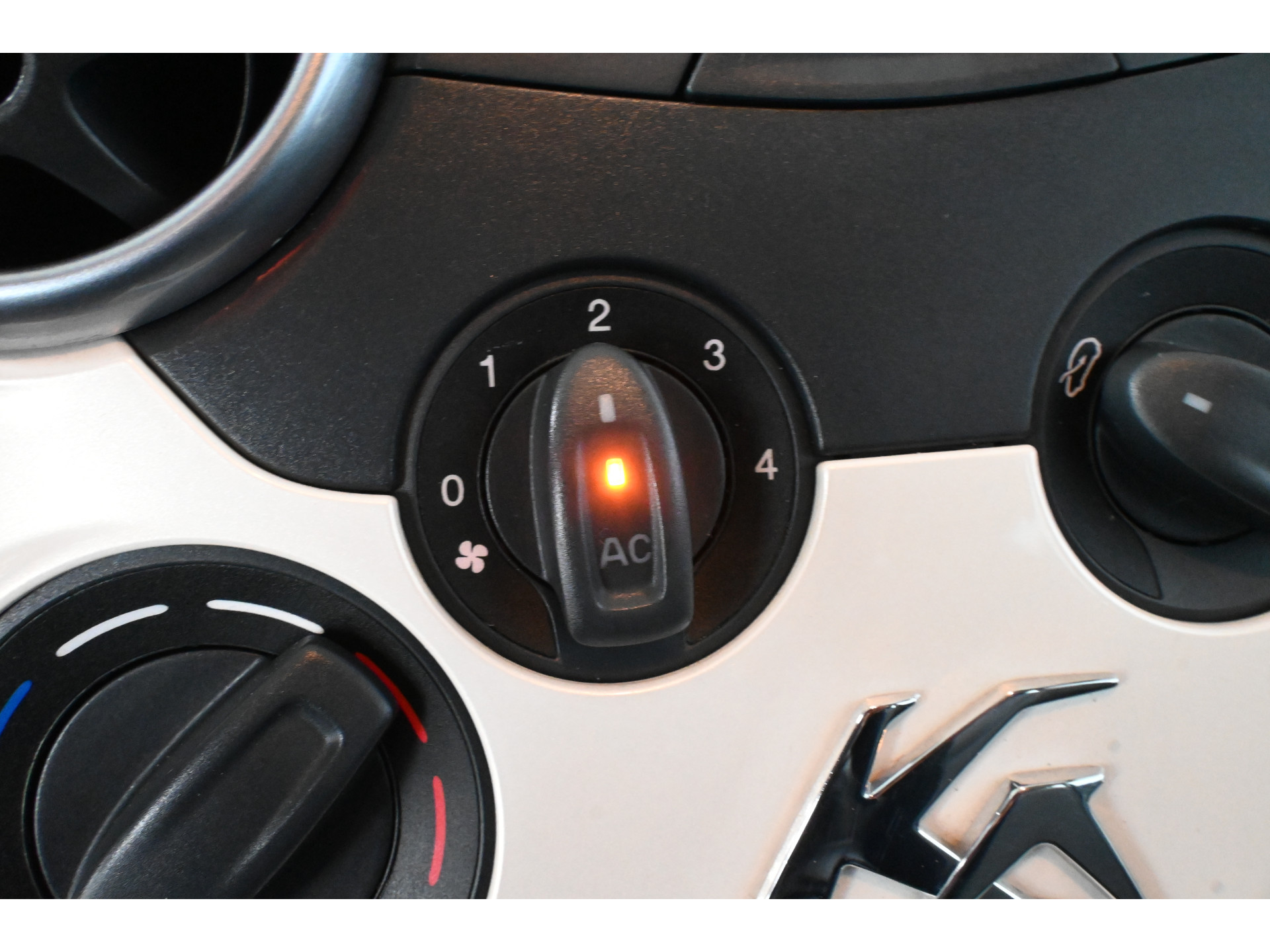 Ford Ka 1.2 Trend Airco Elektrisch Pakket! Licht metaal Nieuwe APK! Inruil Mogelijk!