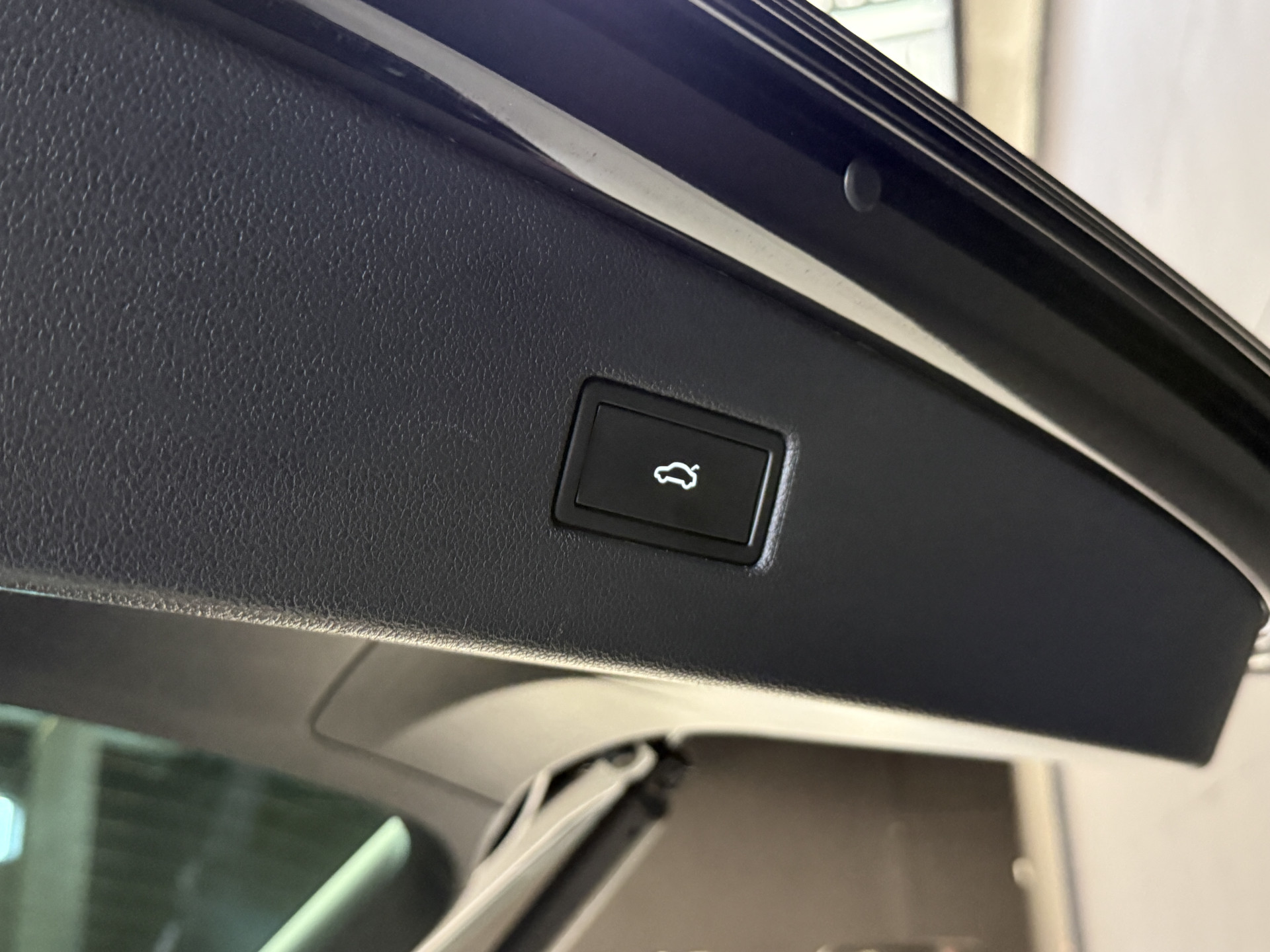 Volkswagen Tiguan 1.4 TSI eHybrid R-Line Business+ | Camera | Stoelverwarming | Dodehoeksensoren