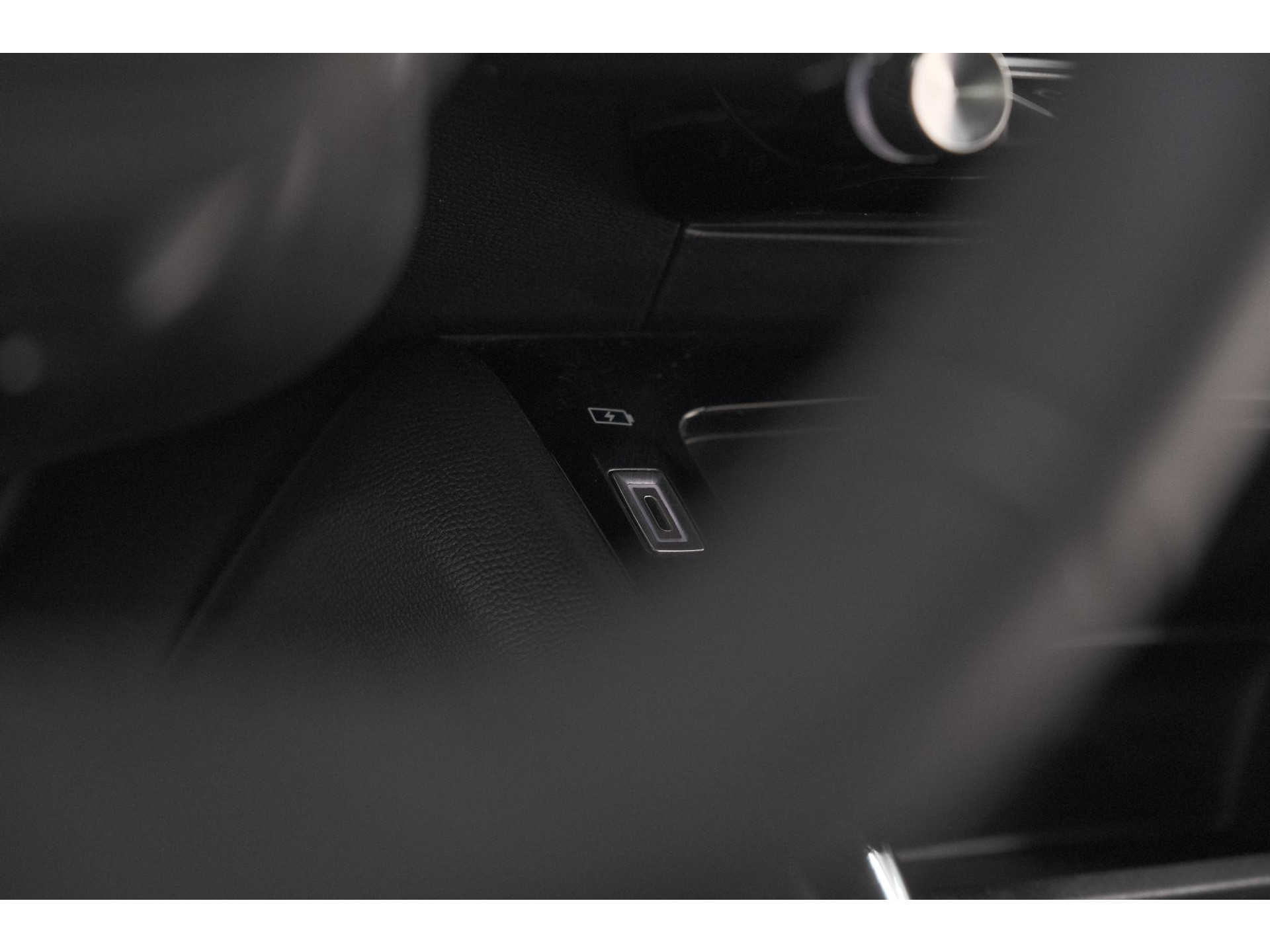 Peugeot 208 PureTech 100 Active | Parkeersensoren | Navigatie | Apple Carplay