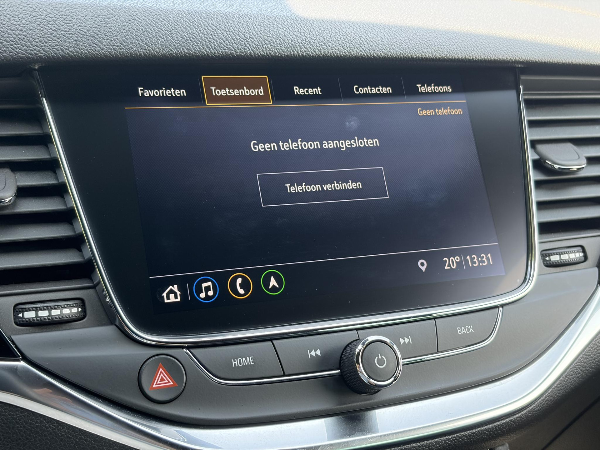 Opel Astra Sports Tourer 1.2 Ultimate 146pk,Afn Trekhaak,Camera,Keyless,Carplay,6 Bak,Stoelverw,Lm velgen,Alcantara-Leder,Dealer Onderhouden,Clima,Cruise,Dodehoek,Rijstrooksensor,N.A.P,Pdc V+A,Apk tot 07-2028