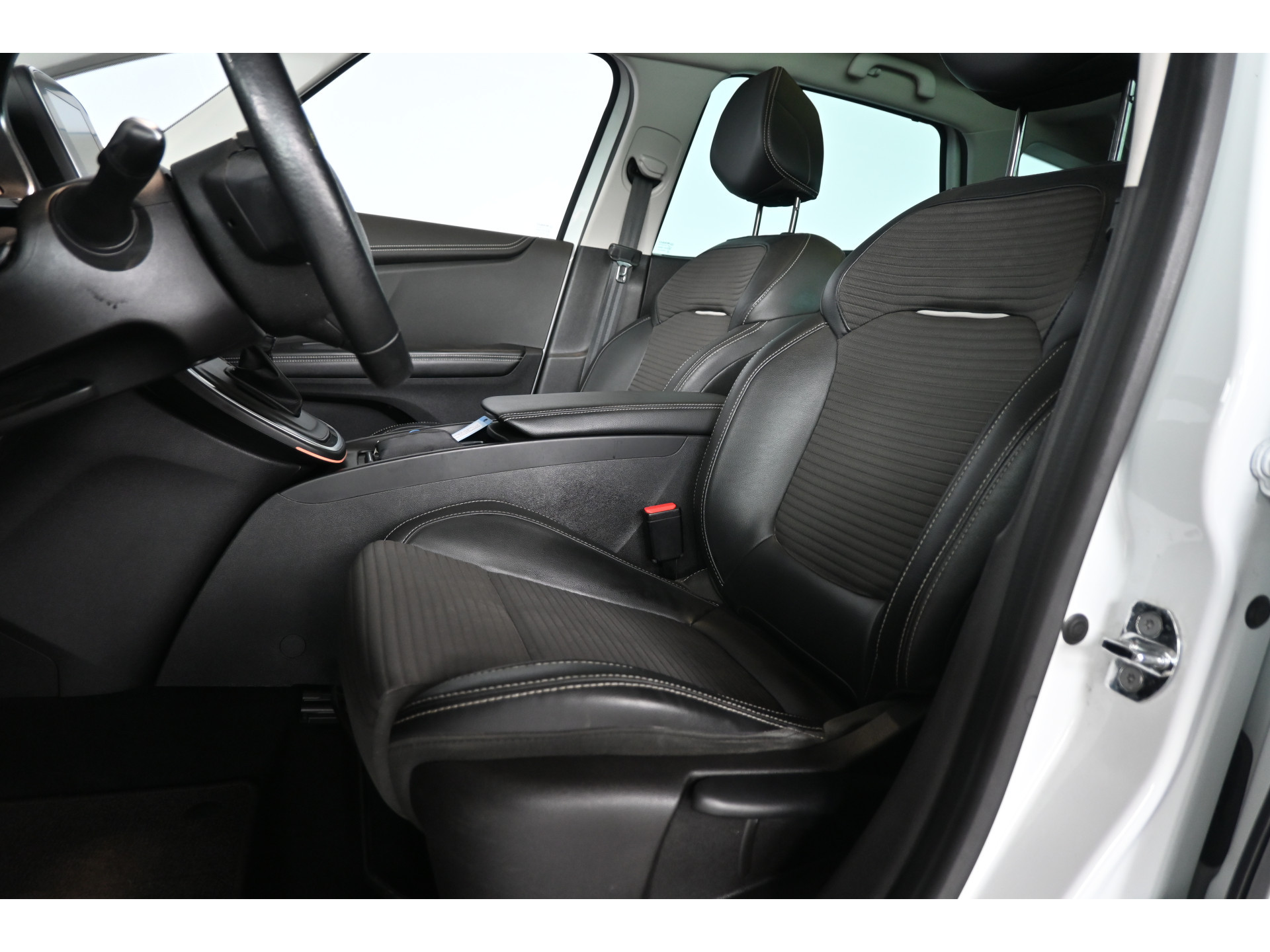 Renault Scénic 1.3 TCe Intens Automaat Nap Clima Cruise Trekhaak Navigatie Head up Panoramadak 100% Onderhouden! Inruil Mogelijk!